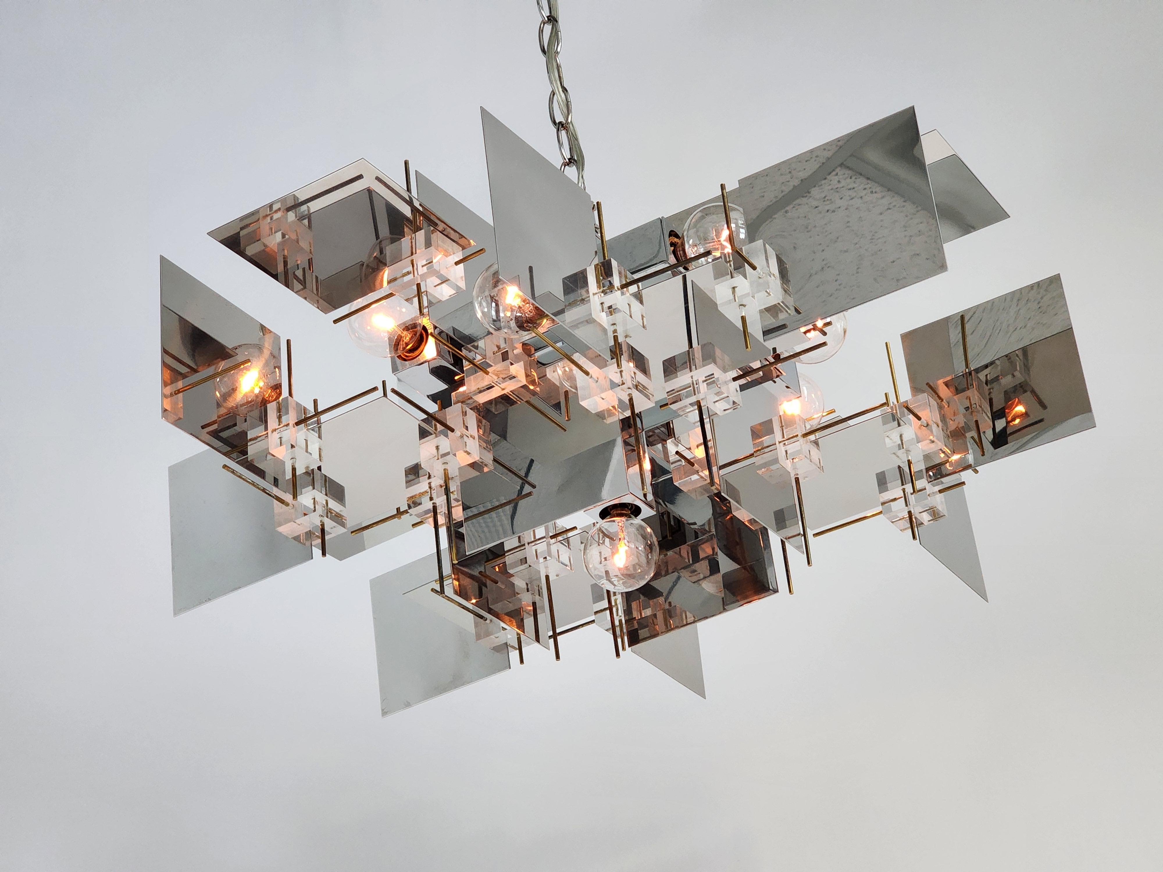 1965 Sciolari Chrome Chandelier with Lucite Cubes and Brass Rods, Italy For Sale 1