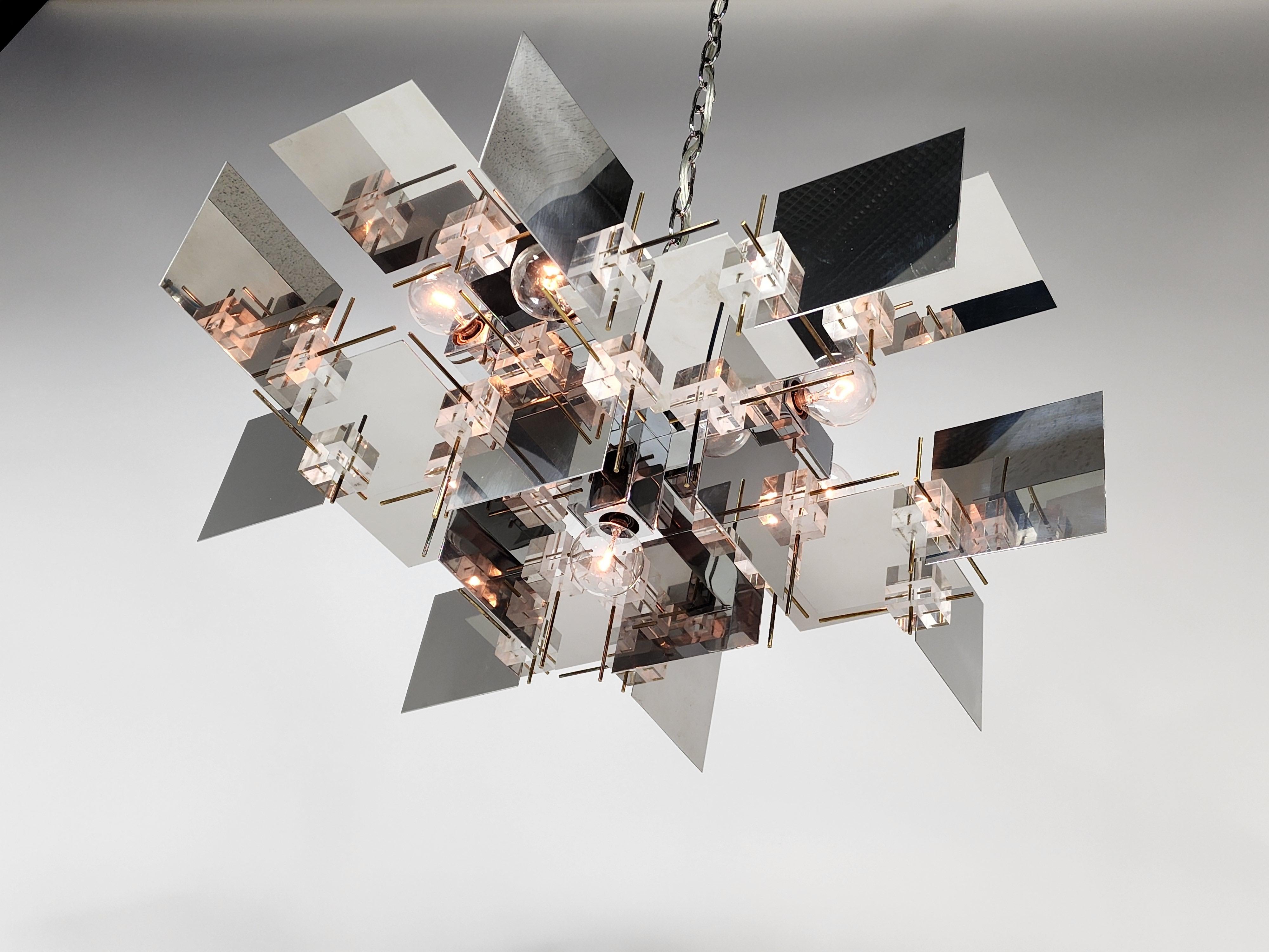 1965 Sciolari Chrome Chandelier with Lucite Cubes and Brass Rods, Italy For Sale 2