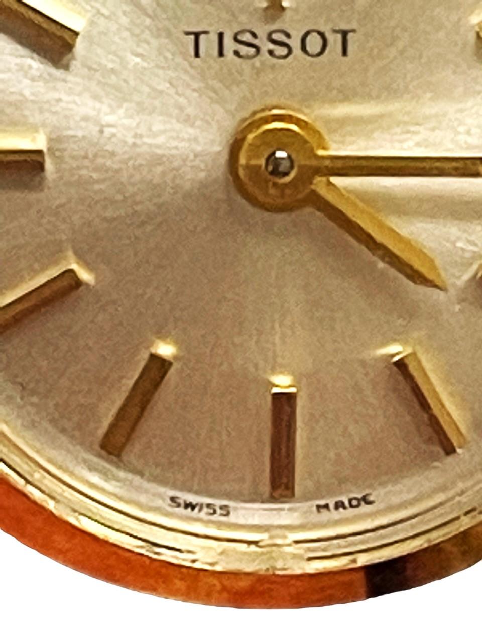 Round Cut 1965 Swiss Ladies 18k Yellow Gold Manual Wristwatch 17 Jewels by Tissot