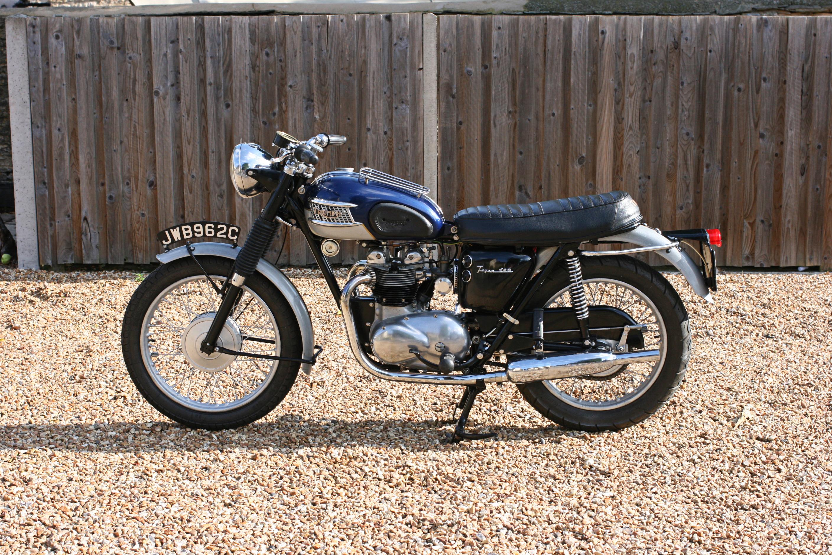 1965 Triumph Tiger 100 Motorcycle, 500cc For Sale 8