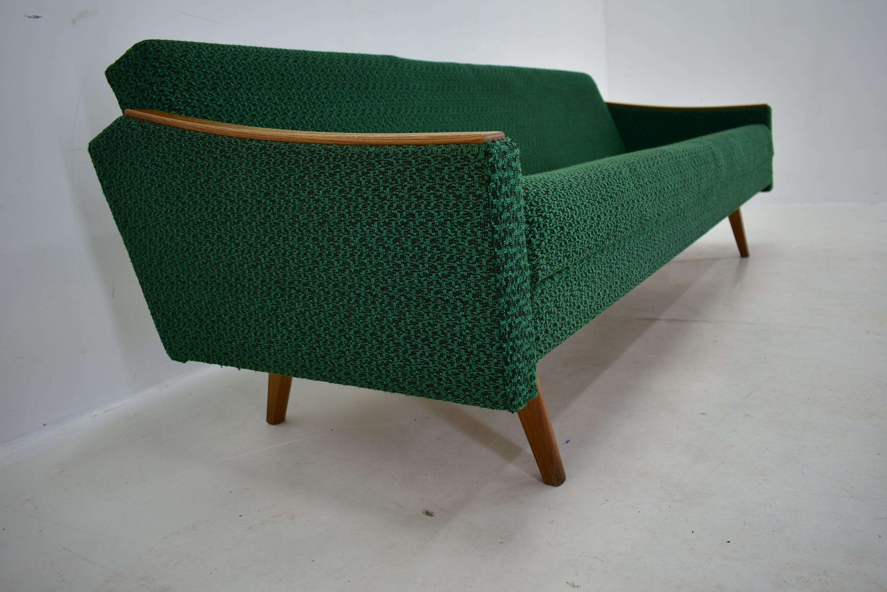 1965s 3-Seater Sofa, Czechoslovakia For Sale 1