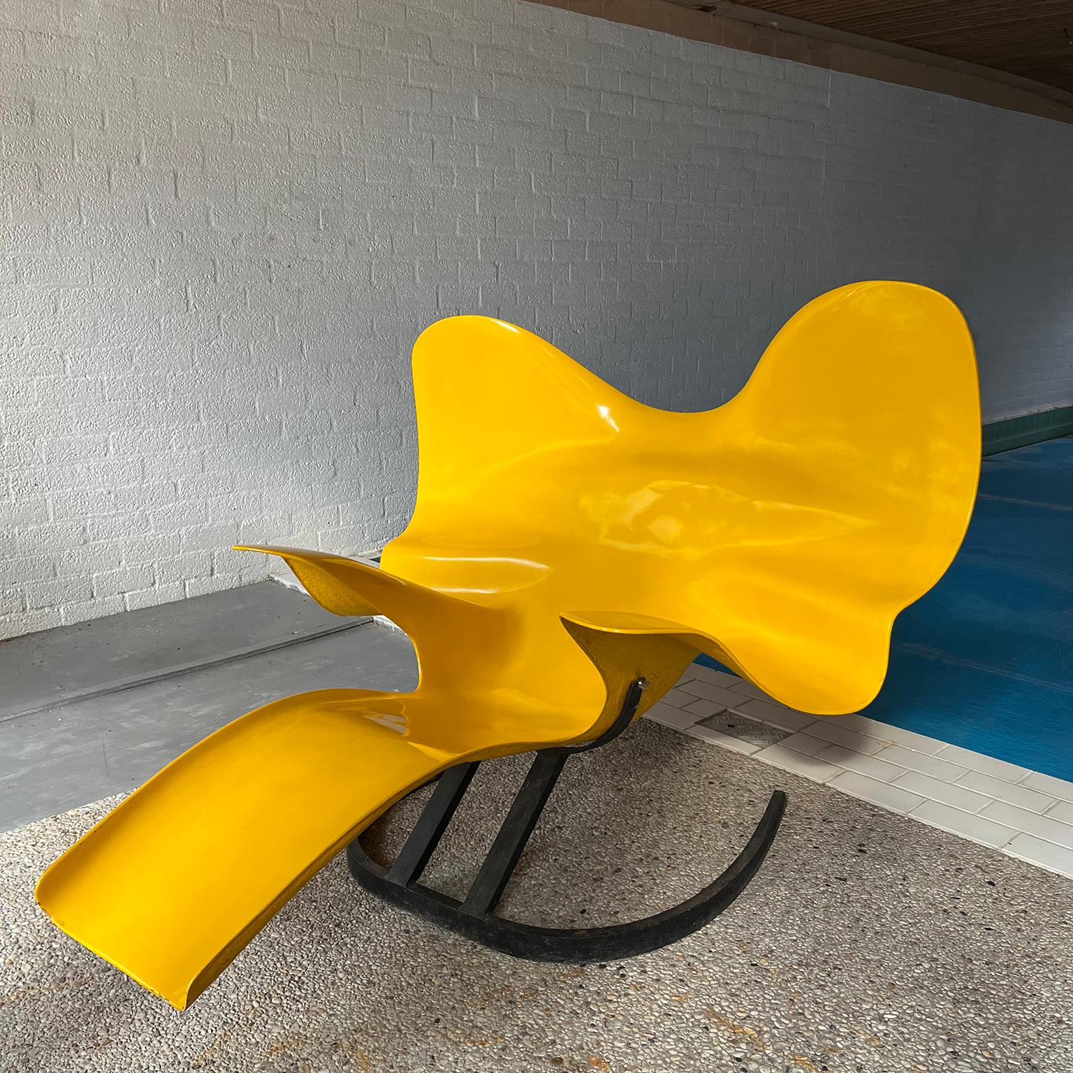1966, Elephant Chair by Bernard Rancillac Yellow with Black Base Limited Edition For Sale 3