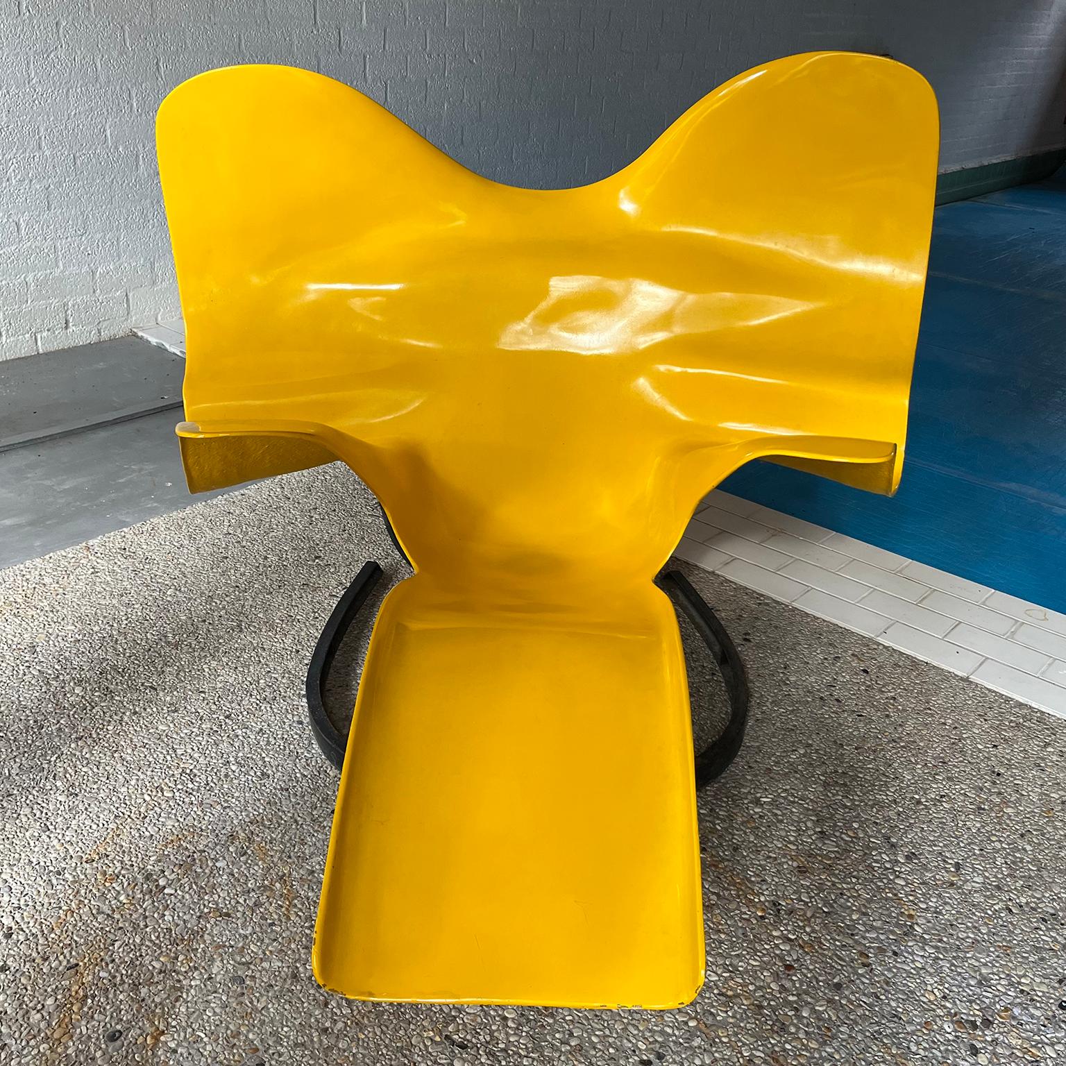 1966, Elephant Chair by Bernard Rancillac Yellow with Black Base Limited Edition For Sale 4