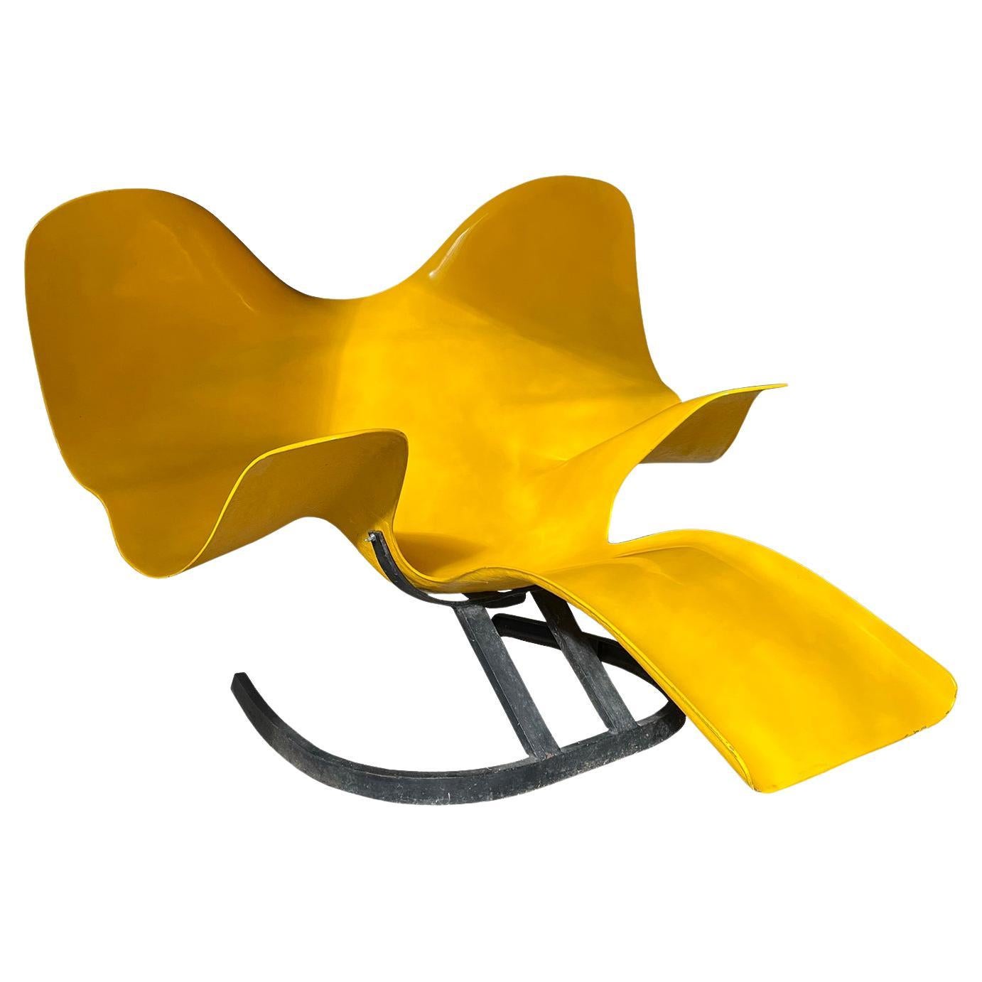 Chaise éléphant Bernard Rancillac jaune avec base noire, édition limitée, 1966