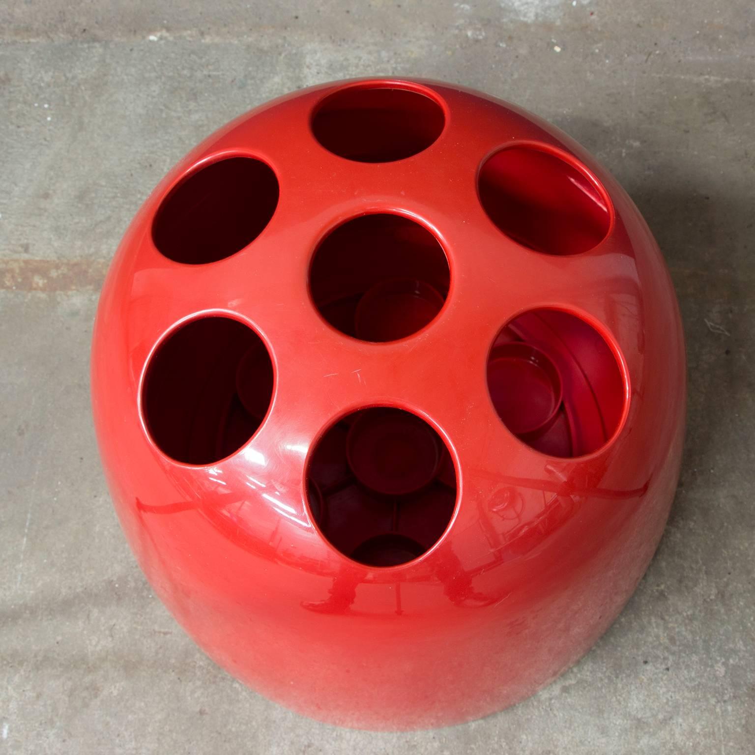 Italian 1966, Emma Gismondi Schweinberger for Artemide, Red Dedalo Umbrella Stand For Sale