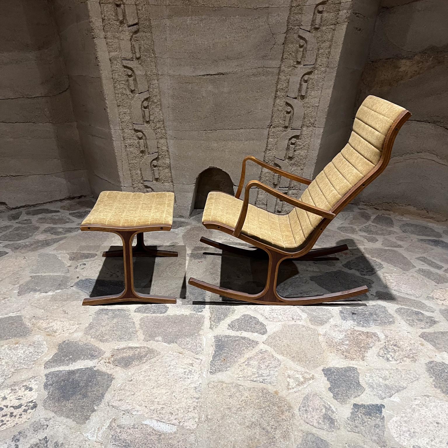  1966 Tendo Mokko Heron Highback Rocking Chair Ottoman Japan For Sale 1