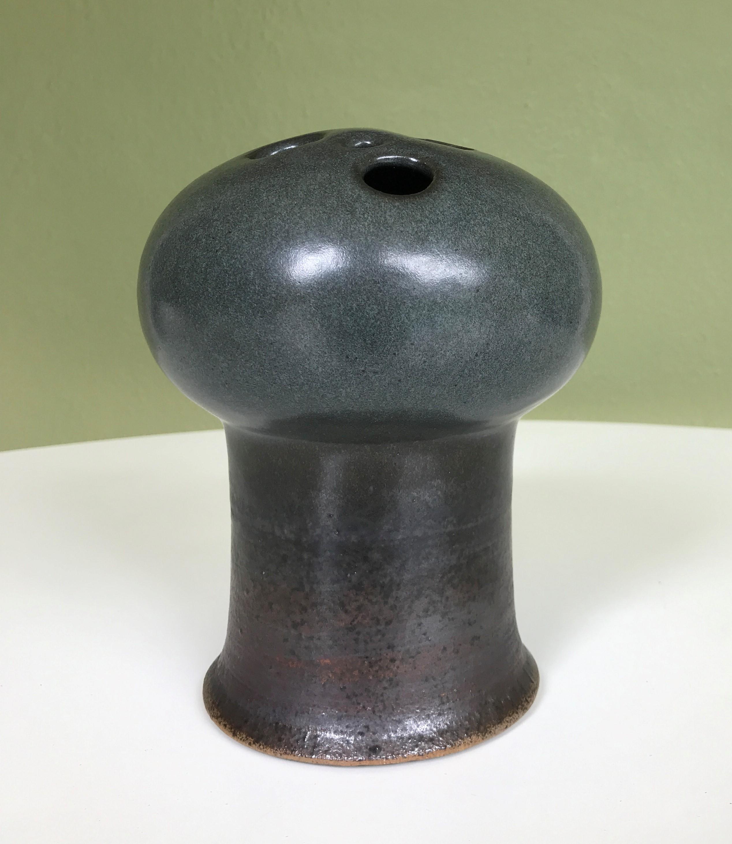 1966 Victoria Littlejohn Pottery Weed Pot Vase 2
