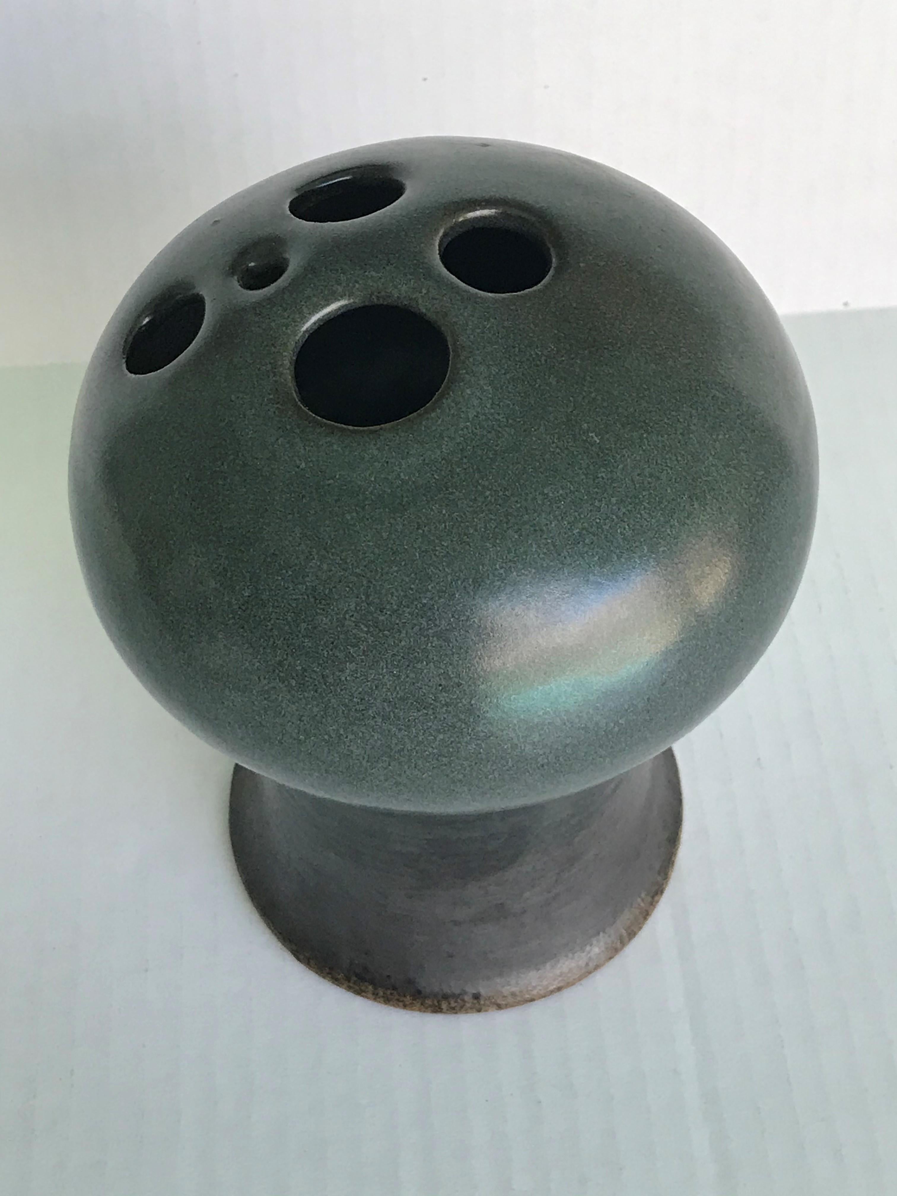 Organic Modern 1966 Victoria Littlejohn Pottery Weed Pot Vase