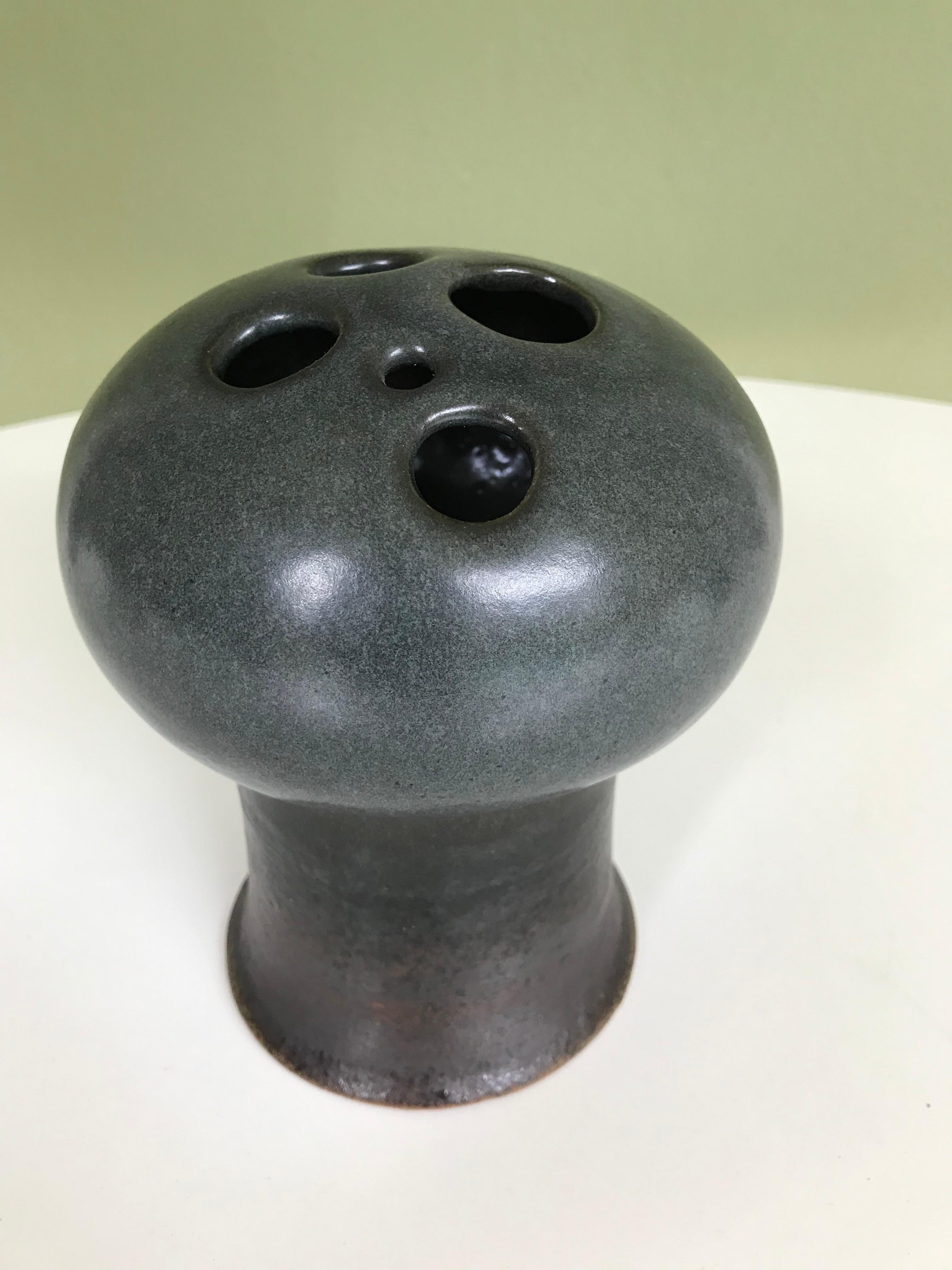 1966 Victoria Littlejohn Pottery Weed Pot Vase 1