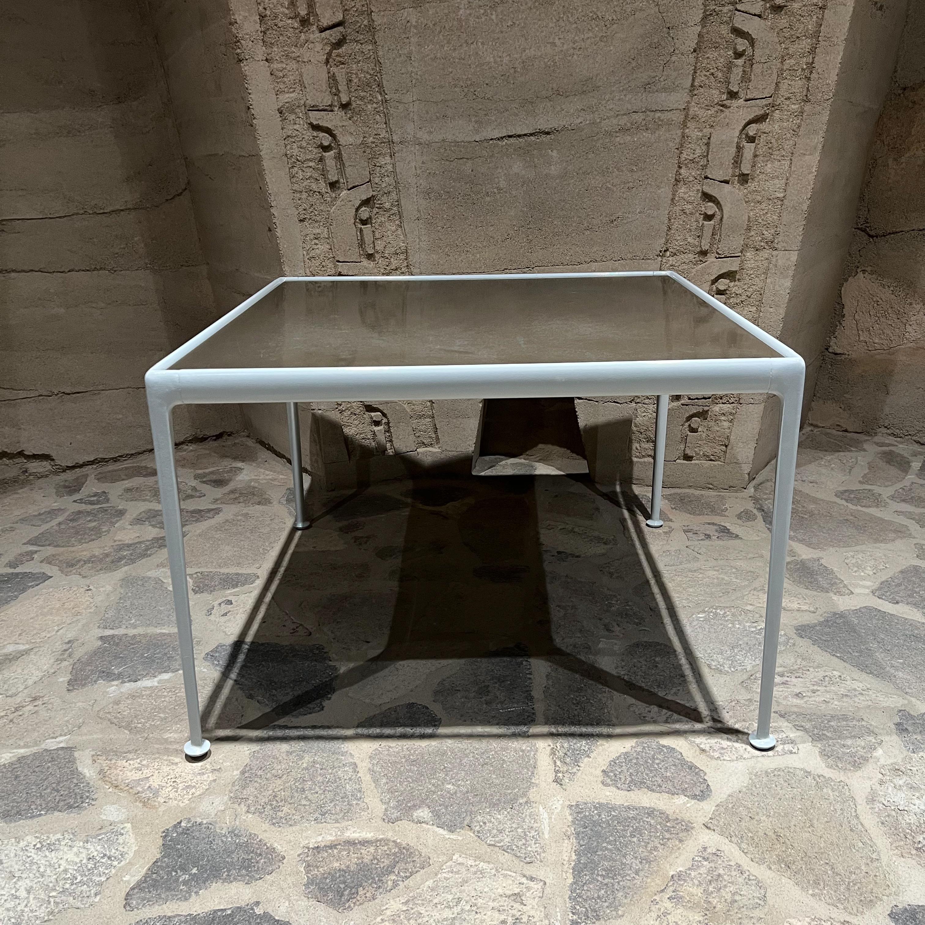 Table de salle à manger de patio vintage Richard Schultz pour Knoll, collection extérieure, 1966 en vente 1