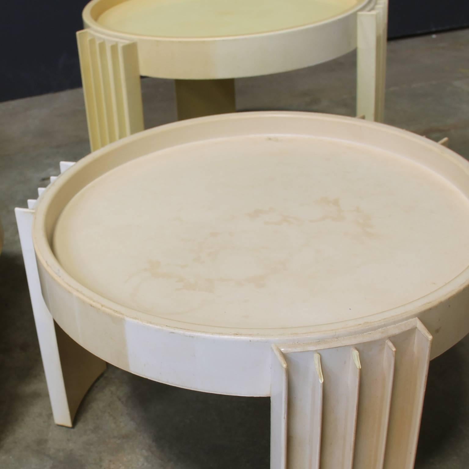 Plastique 8 pièces de tables empilables Marema de Gianfranco Frattini pour Cassina, 1967 en vente