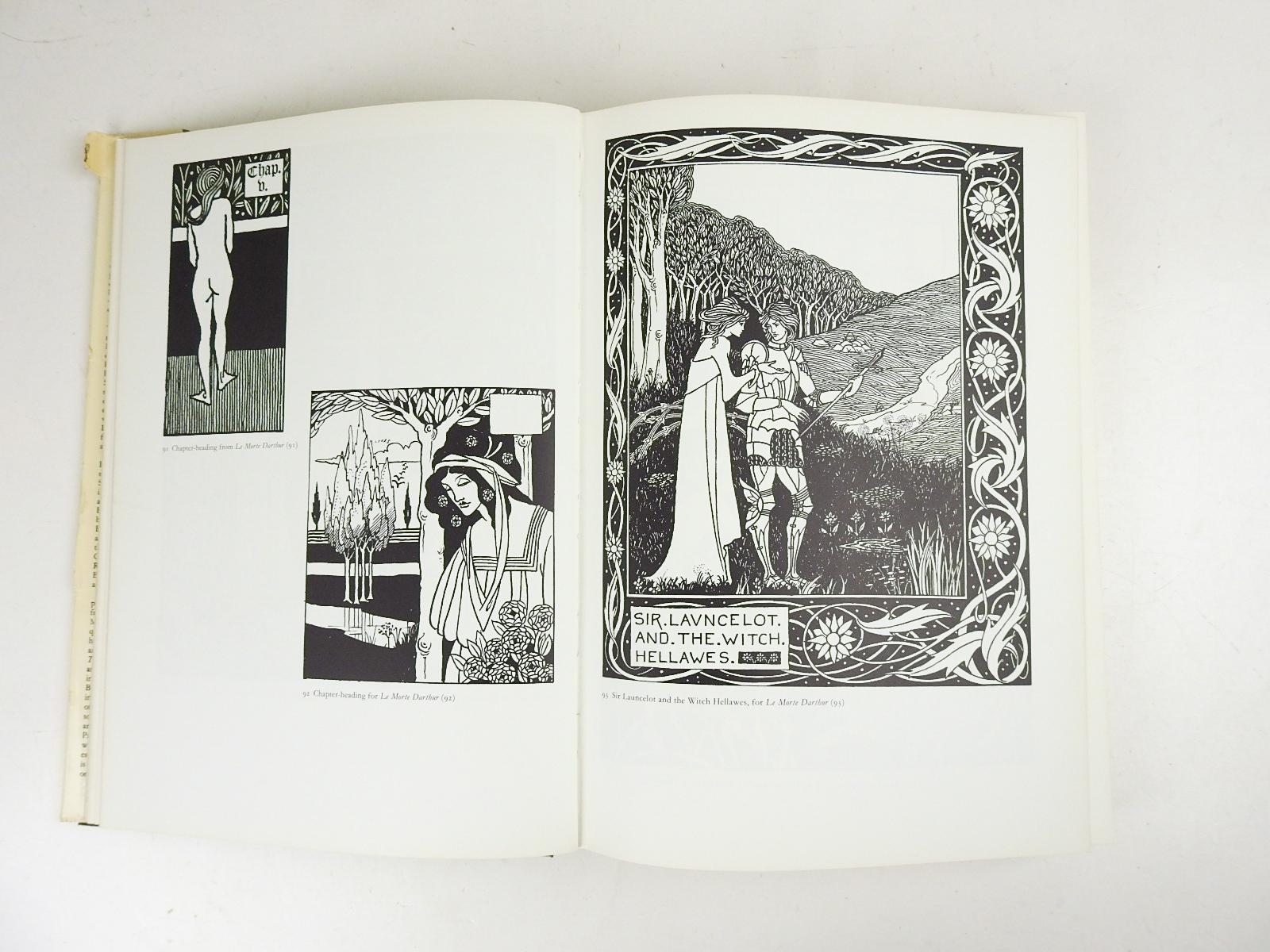 1967 Aubrey Beardsley Book In Good Condition For Sale In Seguin, TX