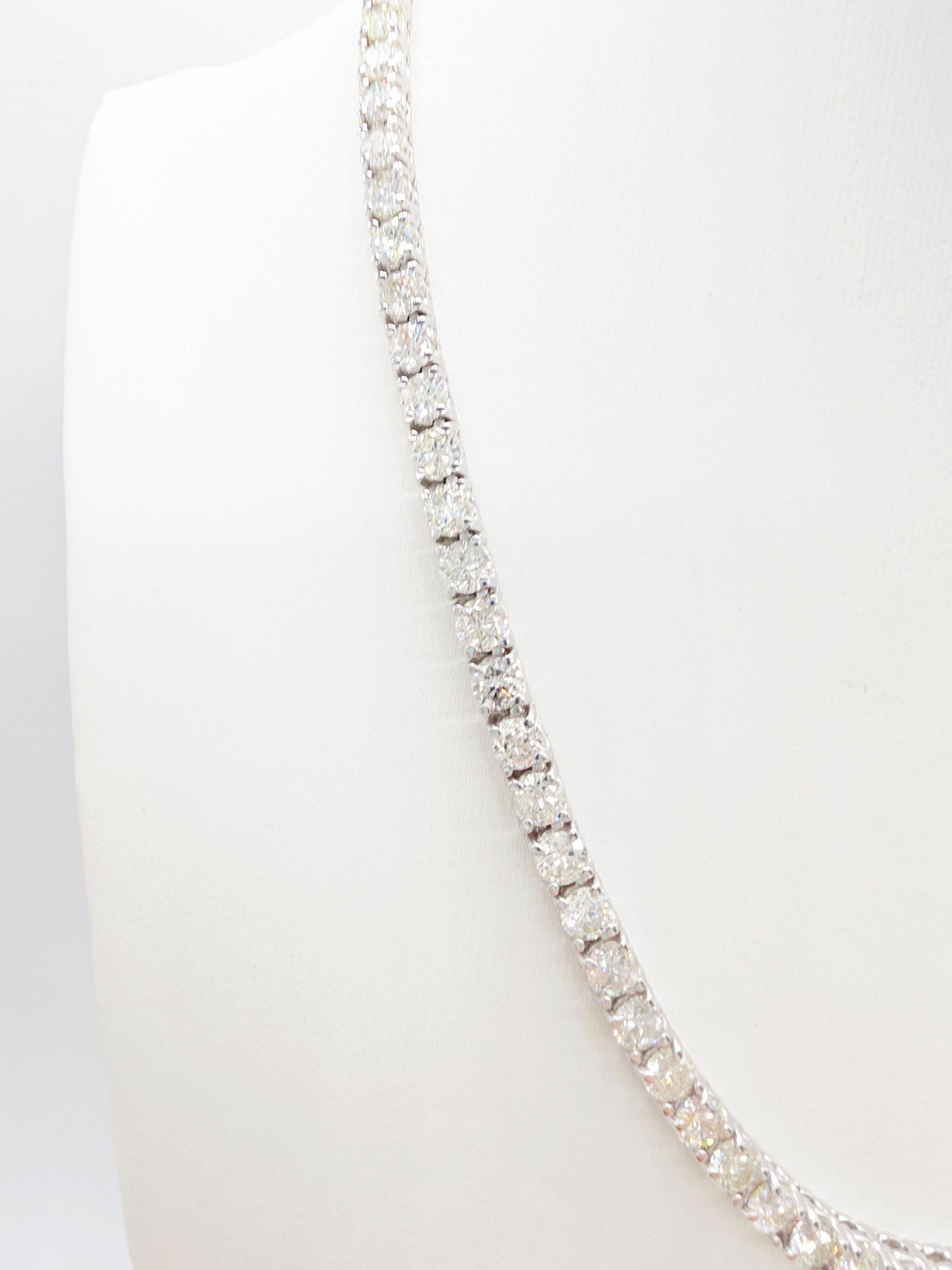 19,67 Karat runde natürliche Diamant Tennis Halskette 14K Weiß 16'' im Zustand „Neu“ im Angebot in Great Neck Plaza, NY