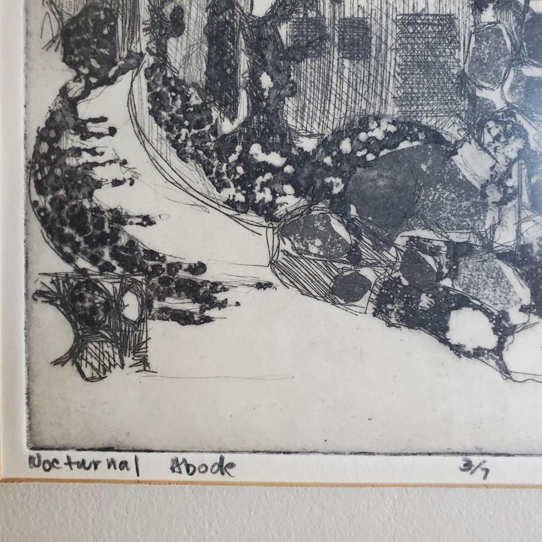 Gravure de 1967 intitulée, datée, signée « Nocturnal Abode » n° 3/7 de l'artiste H Valoff Bon état - En vente à Monrovia, CA