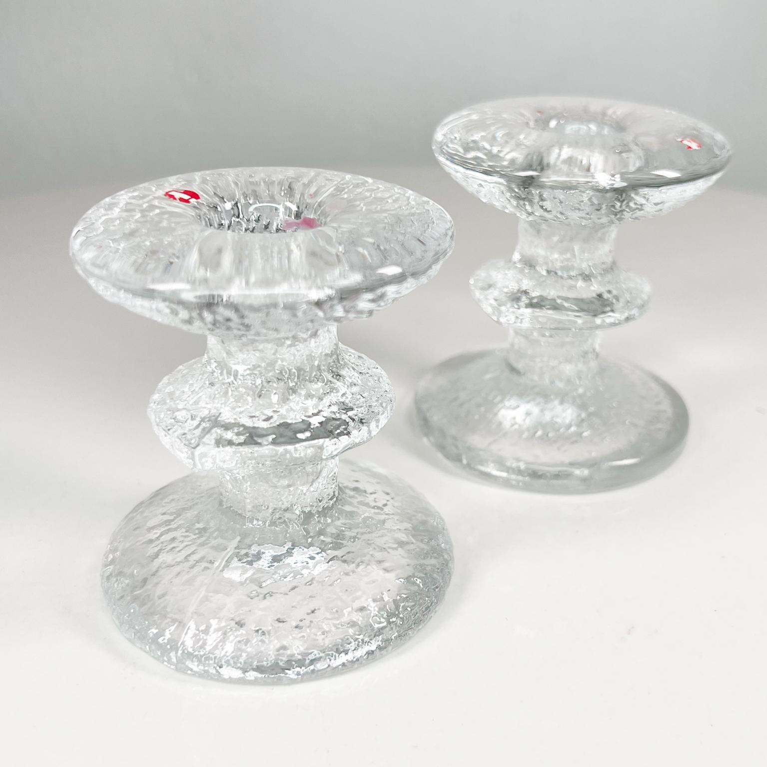1967 Timo Sarpaneva art glass Festivo candle holders made Finland
Measures: 2.63 diameter x 3.13 tall
by Timo Sarpaneva Iittala made in Finland
Maker stamp present
Preowned original unrestored vintage condition.
Please see images provided.
 