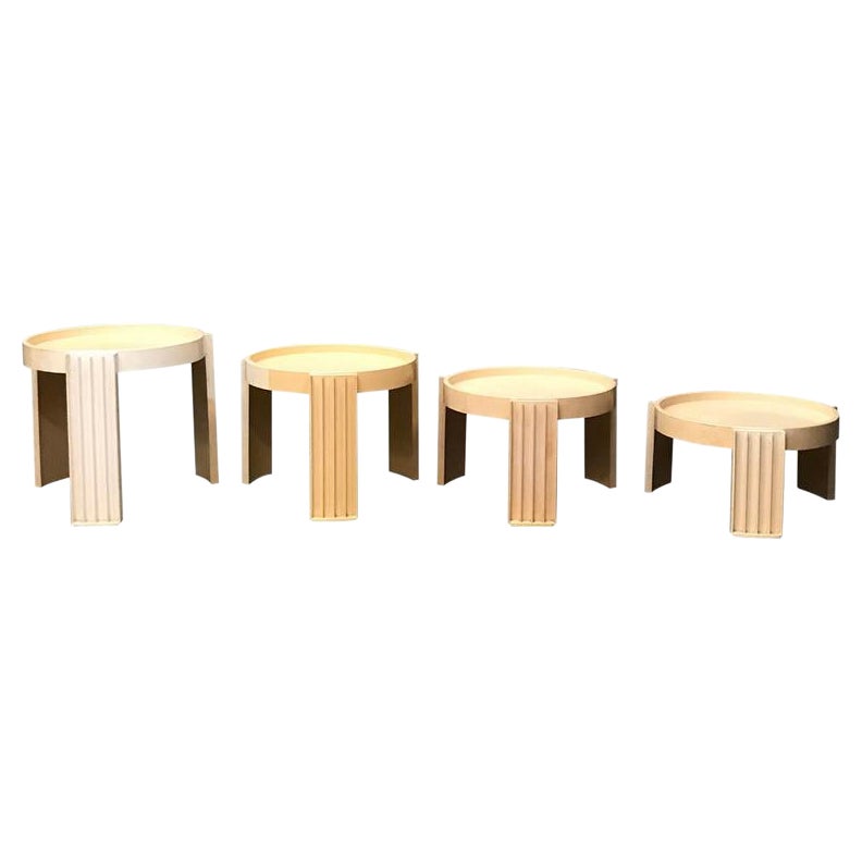 1967, Gianfranco Frattini para Cassina, 4 Piezas de Mesas Apilables Marema