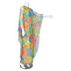 Givenchy Haute Couture Robe longue caftan drapée en soie transparente à fleurs colorées, 1967