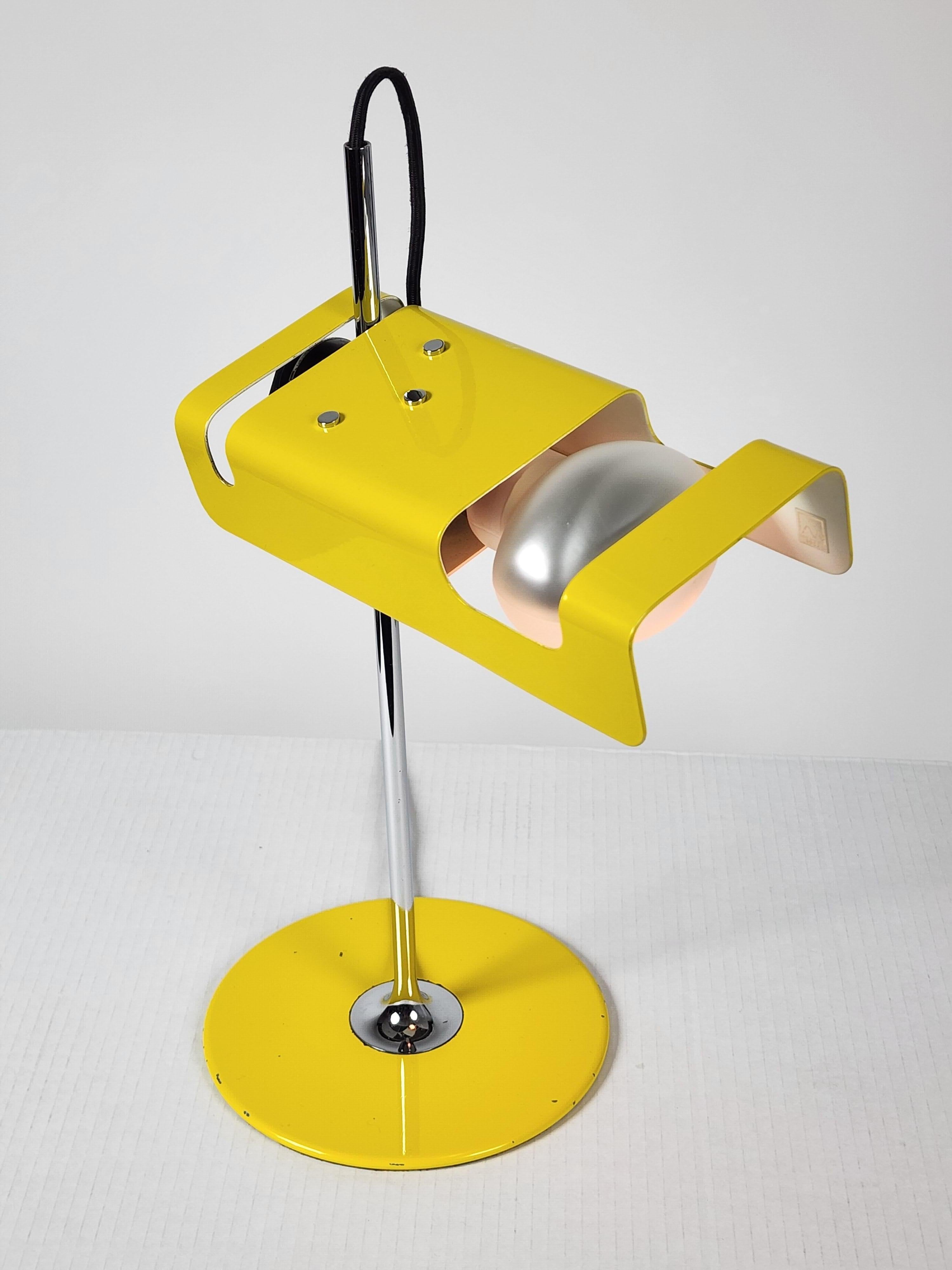 1967 Joe Colombo Spyder Table Lamp Model 291 for Oluce, Italy In Good Condition In St- Leonard, Quebec