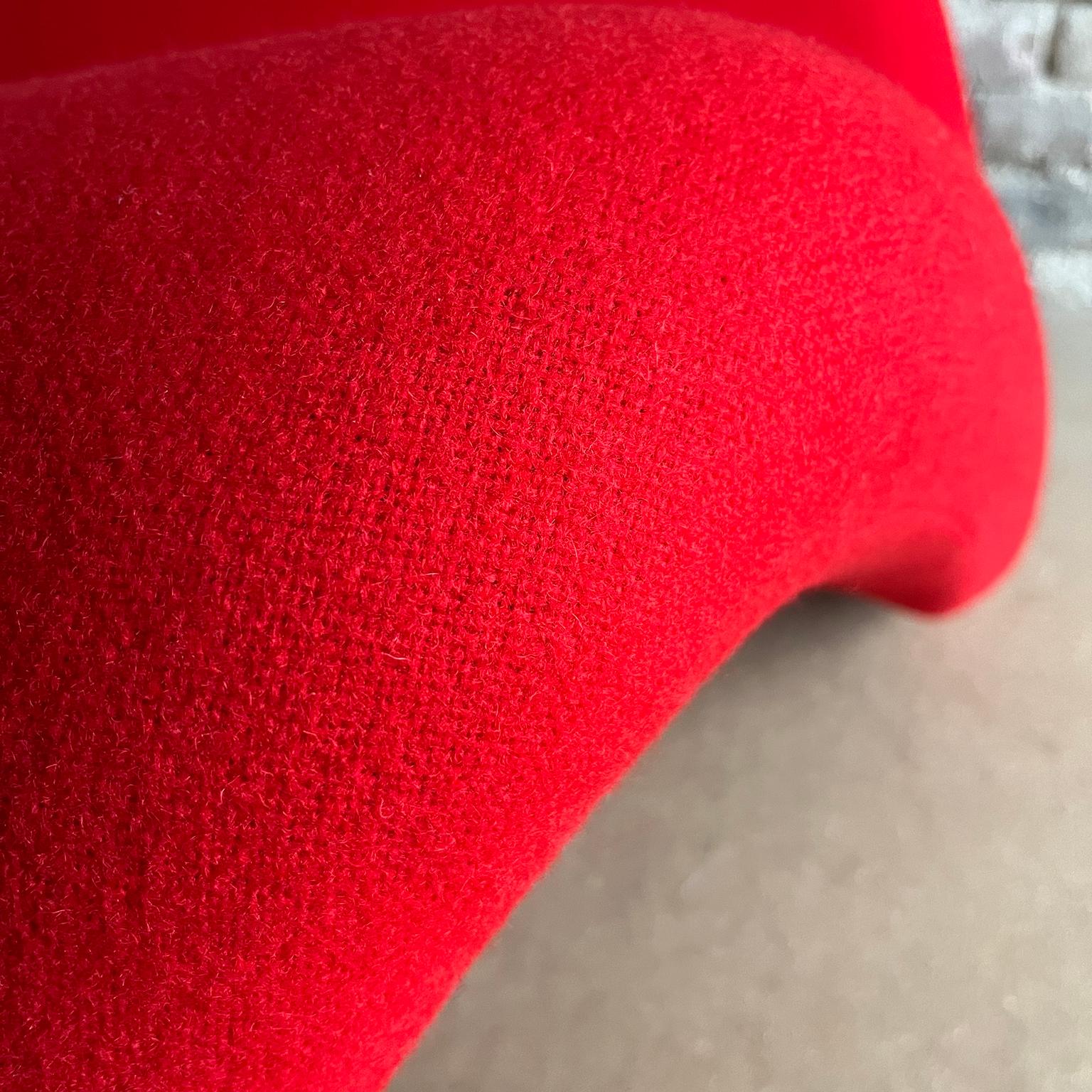 1967, Red Tongue by Pierre Paulin, for Artifort, New Upholstery In Tonus 6
