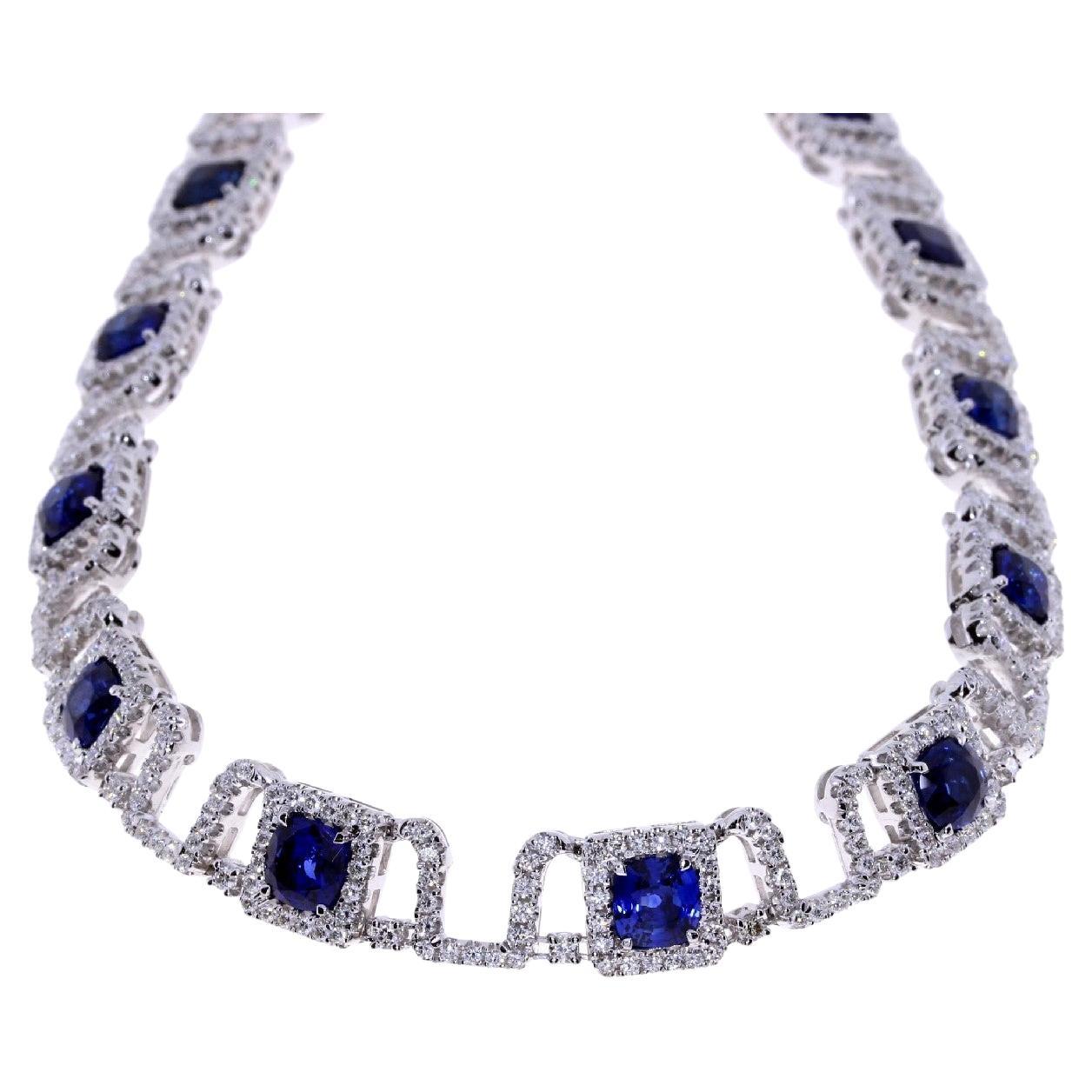 Collier de saphirs bleus de 19,67ct taillés en coussin et de diamants en vente