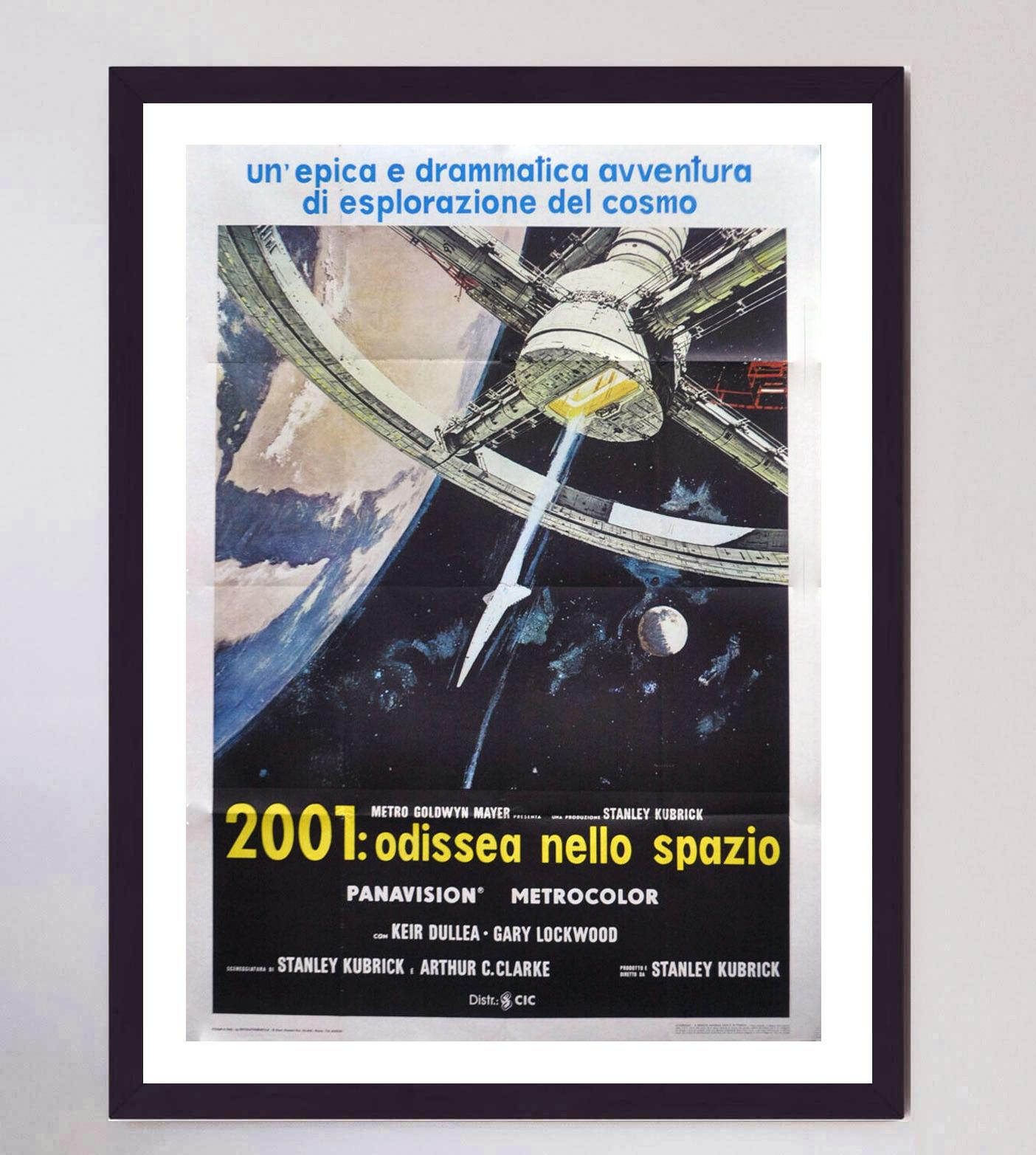 Paper 1968 2001: A Space Odyssey (Italian) Original Vintage Poster For Sale