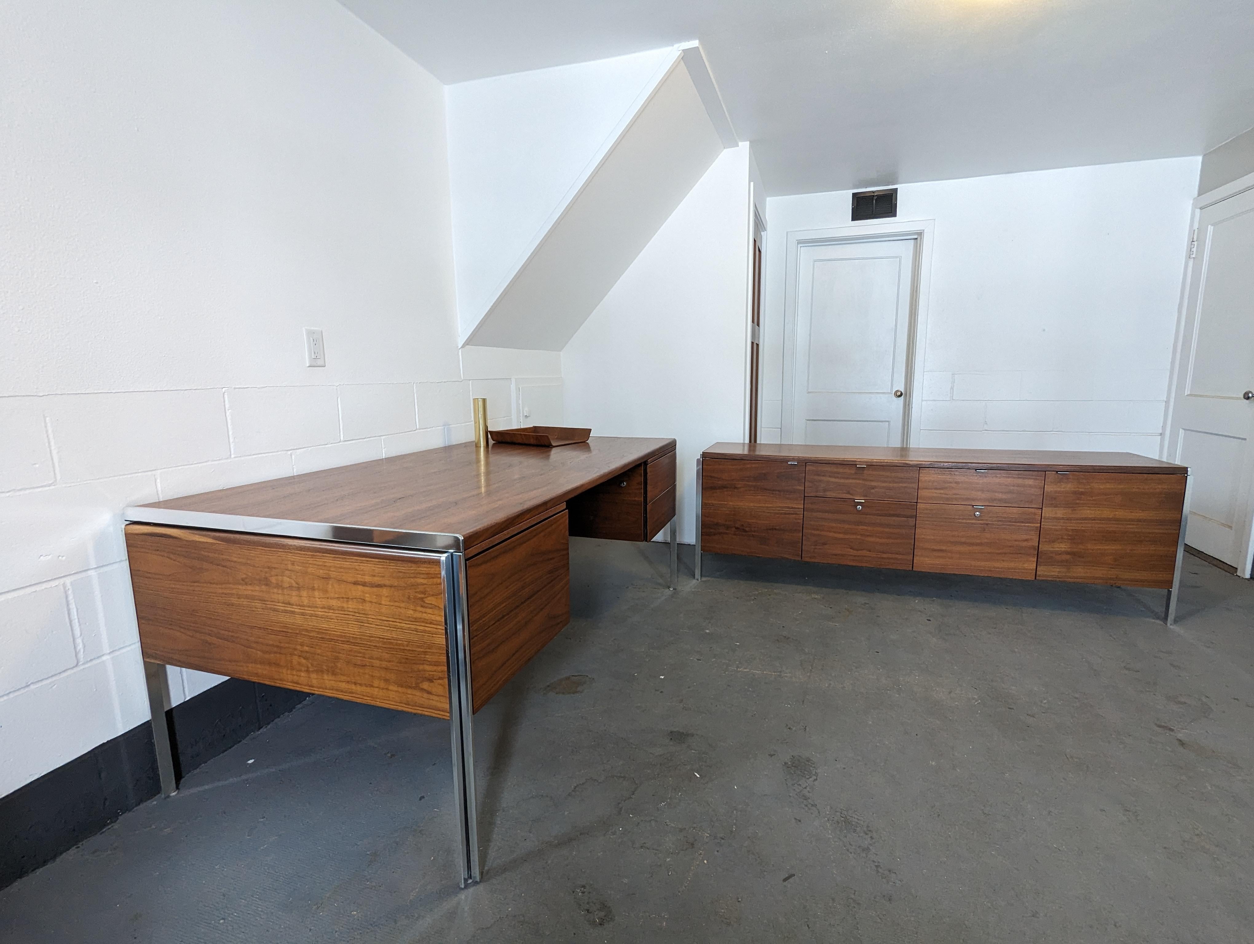 Mid-20th Century 1968 Alexis Yermakov for Stow Davis Executive Office Suite For Sale