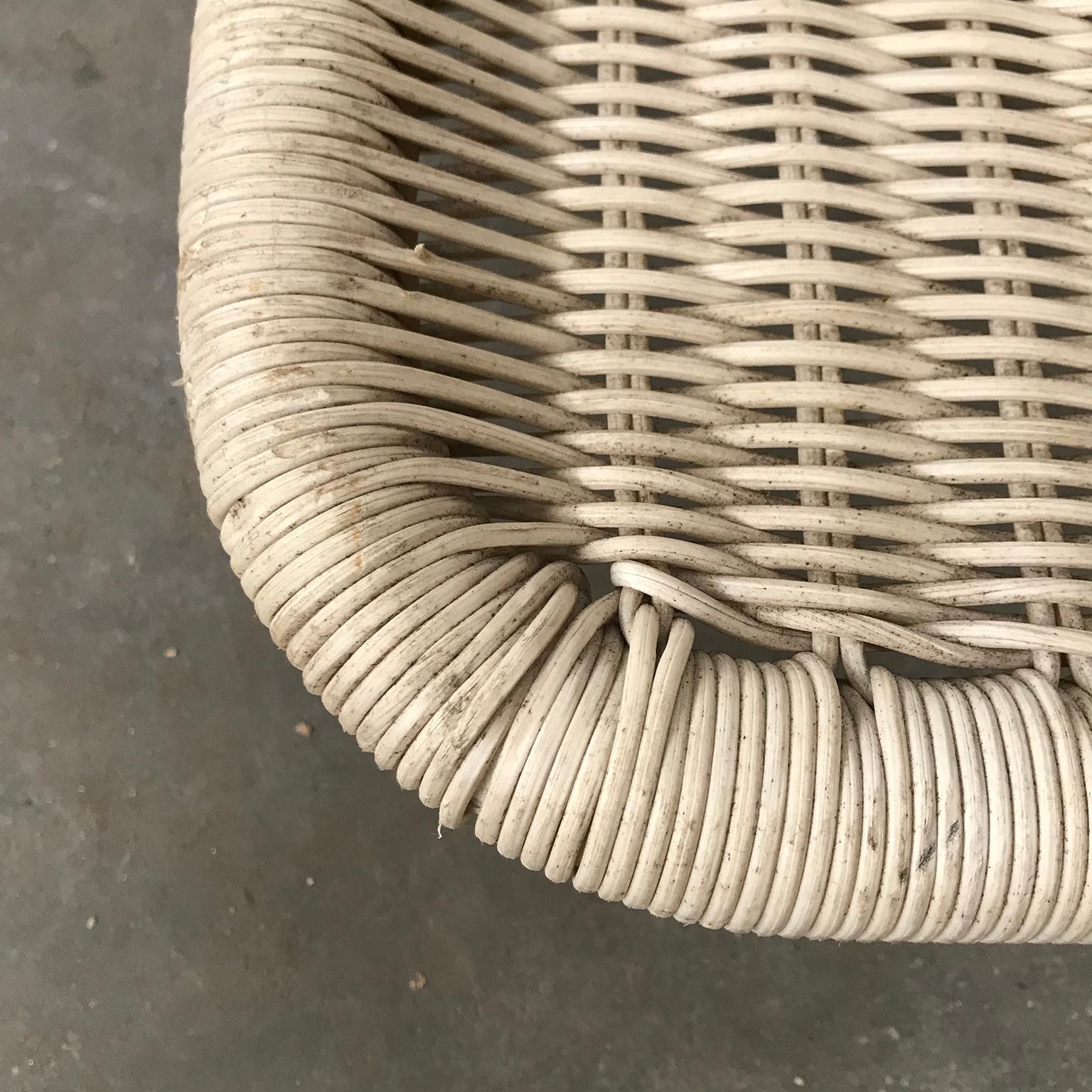 1968, Antti Nurmesniemi, for Tecta Germany, Plastic Wicker Lounge Chair F10 For Sale 3