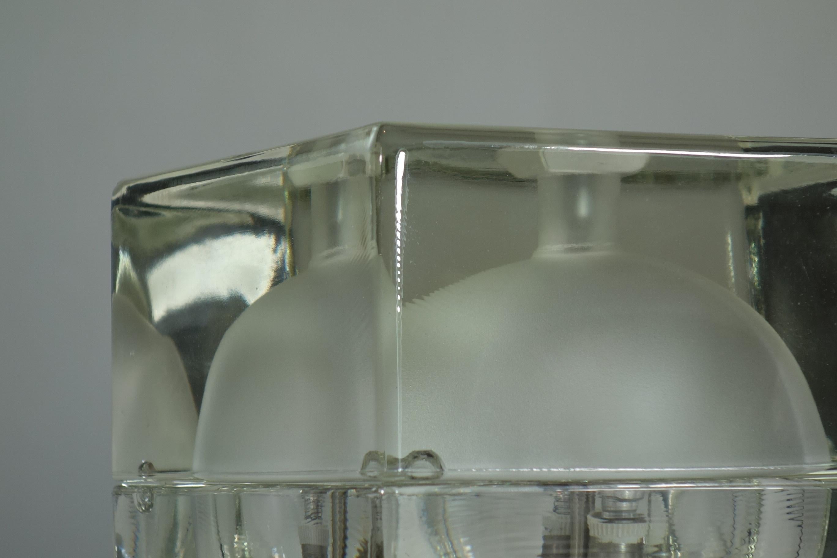 1968 Cubosfera Alessandro Mendini Italian Design Optical Glass Table Lamp 2