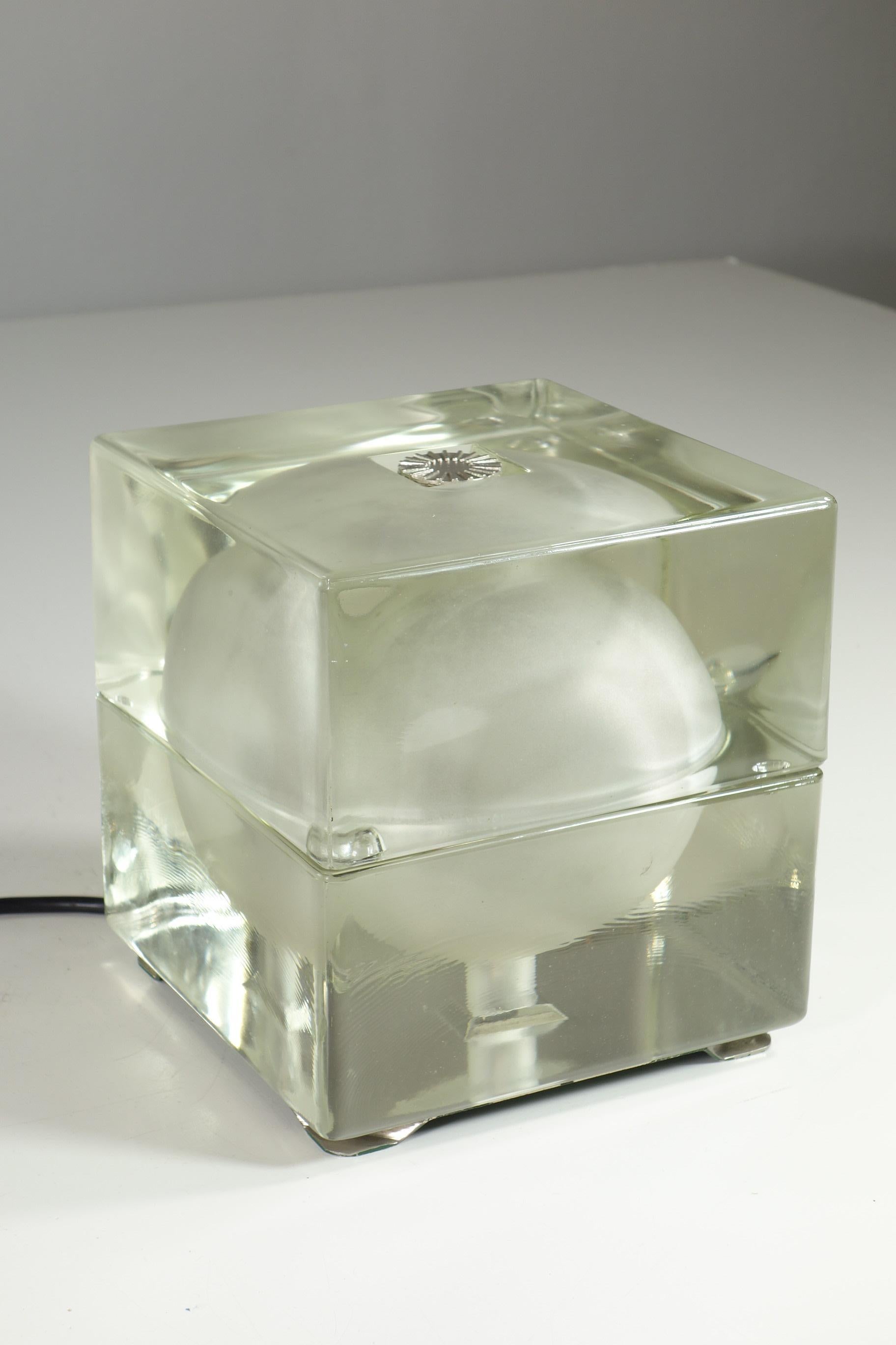 Lampe de bureau italienne Cubosfera Alessandro Mendini en verre de l'ère spatiale, 1968 en vente 1