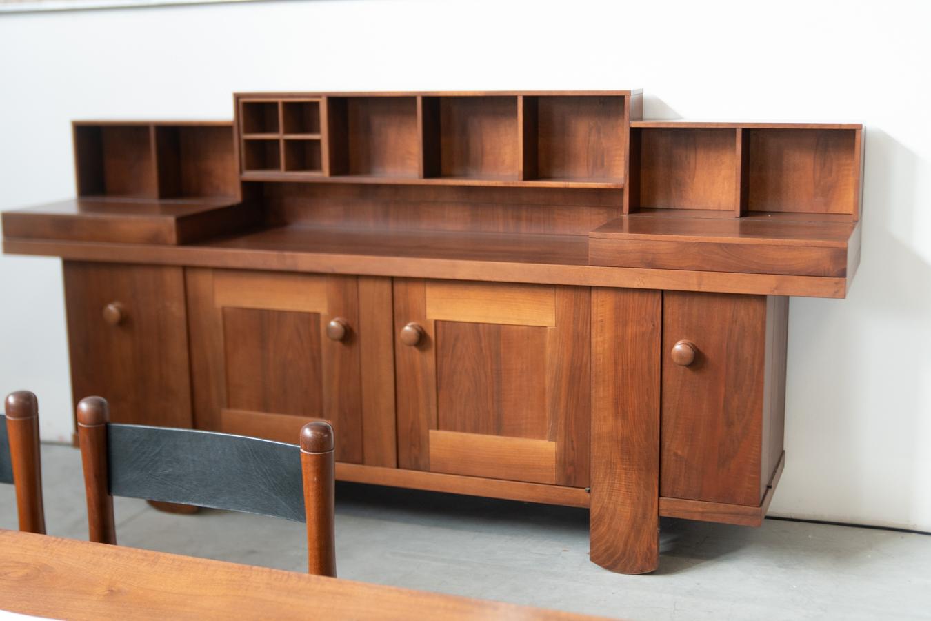 1968 Dining Set with Sideboard by S. Coppola for Bernini – Iconic Mid-Century It in vendita 3