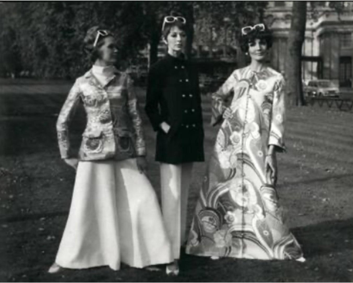 1968 Documented Diorling by Christian Dior Blue Floral Coat Dress For Sale 2