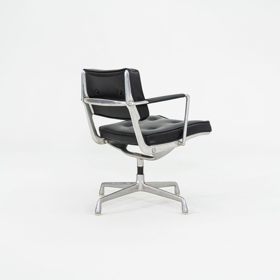 American 1968 Herman Miller Eames ES102 Intermediate Desk Chair in Black Naugahyde