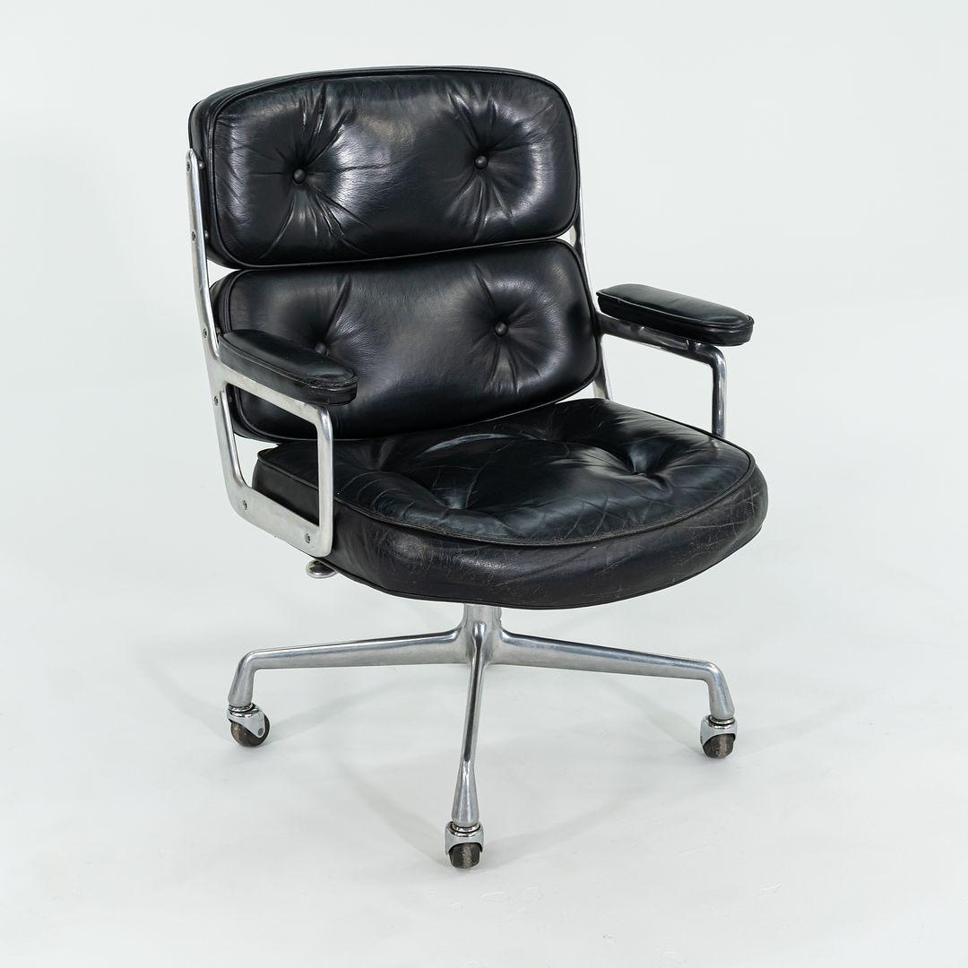1968 Herman Miller Eames Time Life Executive-Schreibtischstühle aus Leder, 4-Sterne-Sockel (Moderne) im Angebot