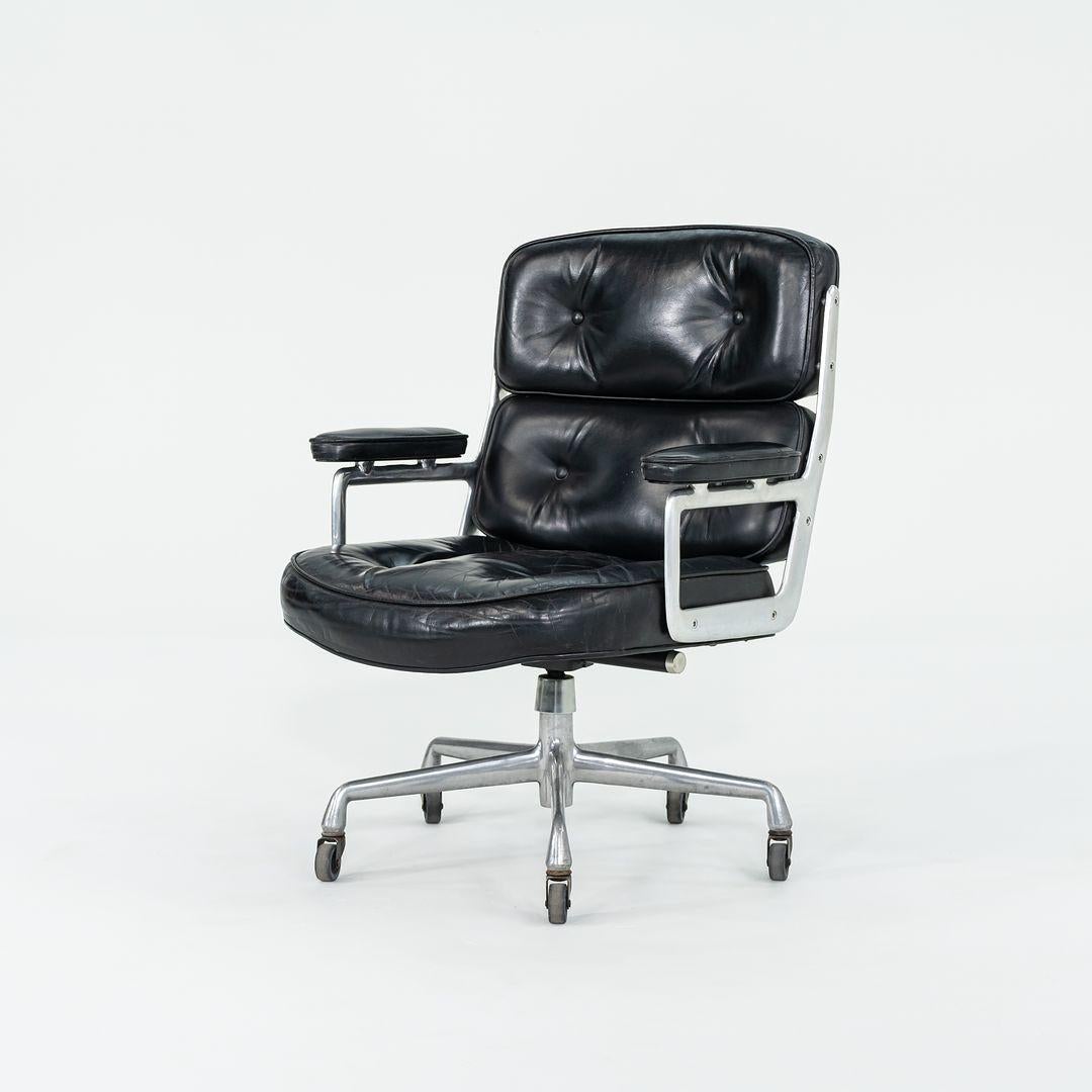 1968 Herman Miller Eames Time Life Executive-Schreibtischstühle aus Leder, 5-Sterne-Sockel (amerikanisch) im Angebot