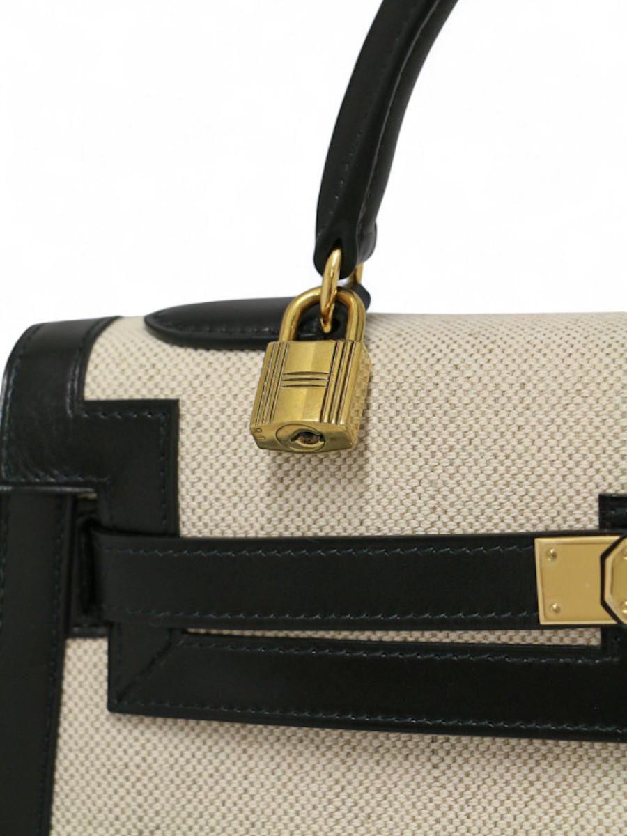 1968 Hermès Kelly 32 canvas and leather For Sale 7