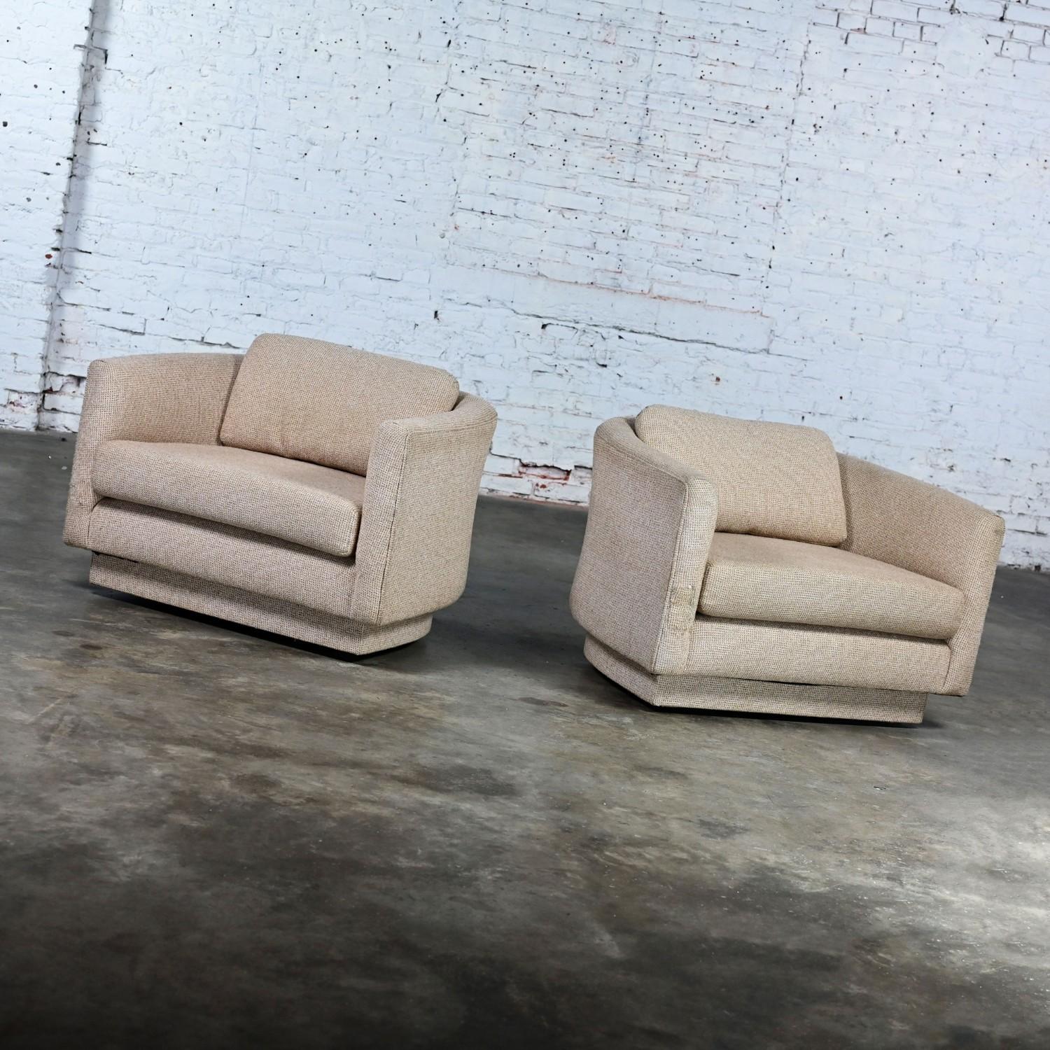 Métal Paire de chaises de seau ou de seau pivotants MCM de 1968, style Milo Baughman en vente
