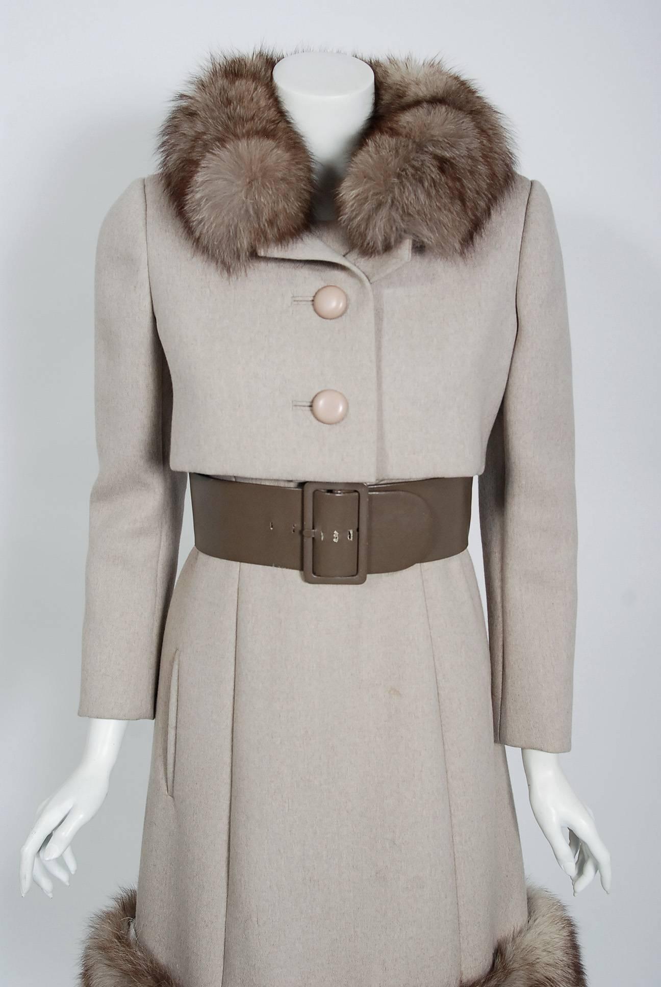 This timeless Norman Norell designer dress set, in the prettiest oatmeal wool and fox-fur combination, exemplifies his signature blend of couture-level quality with quintessentially American style. This gorgeous ensemble, dating back to his 1962