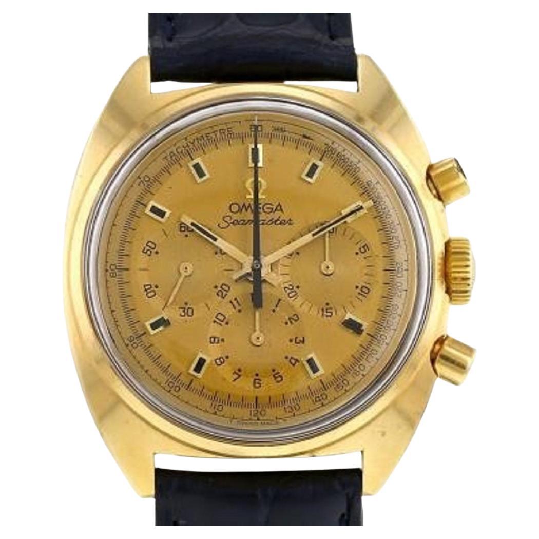 Omega Saemaster, bracelet chronographe en cuir et or jaune, 1968 en vente