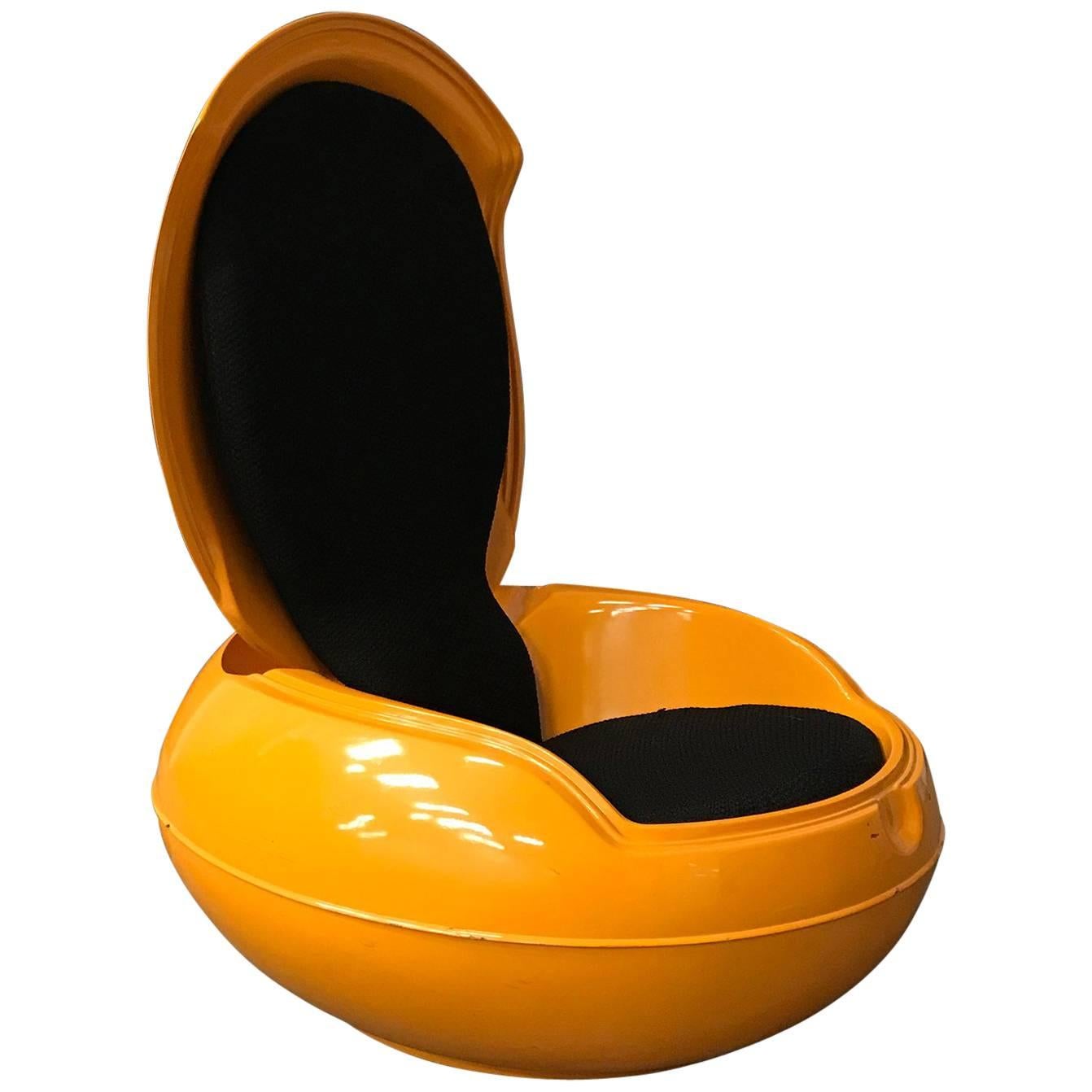 1968, Peter Ghyczy pour Ghyczy Design, œuf de jardin ou œuf Senftenberg jaune