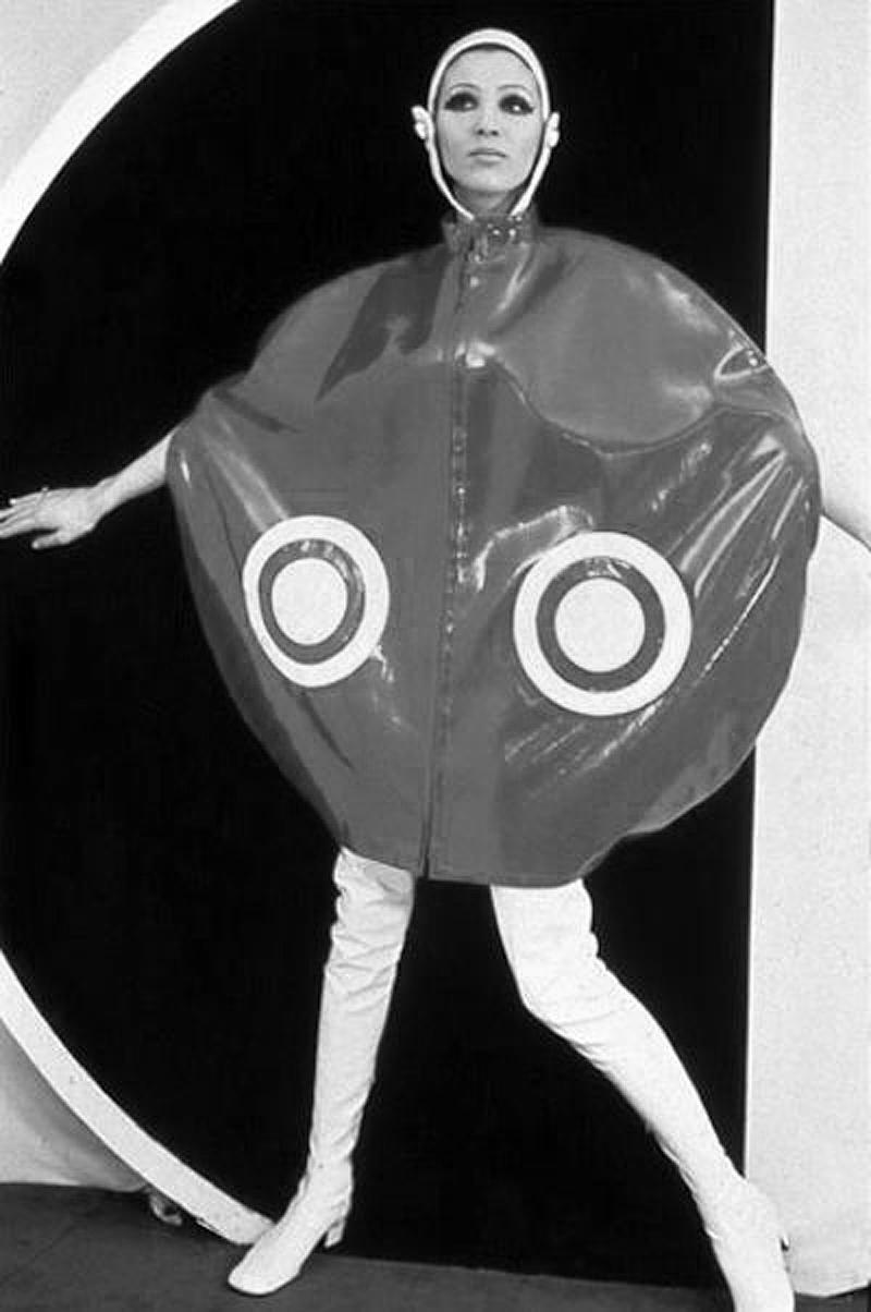 Women's Vintage 1968 Pierre Cardin Documented White Linen Applique Space Age Mod Dress