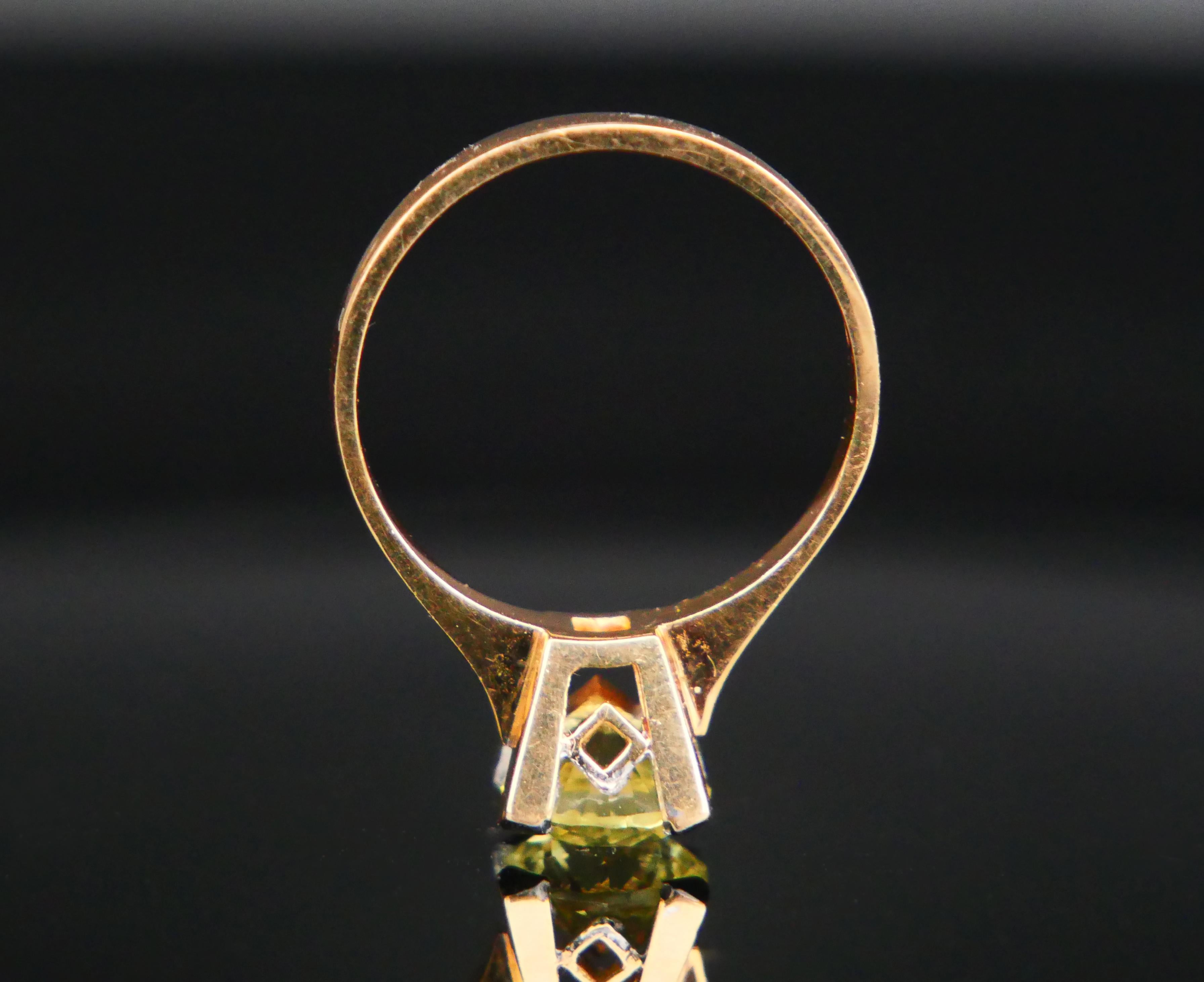 1968 Ring natural 2.5ct Yellow - Green Sapphire solid 18k Gold Ø US 7.25 / 4.4gr For Sale 1