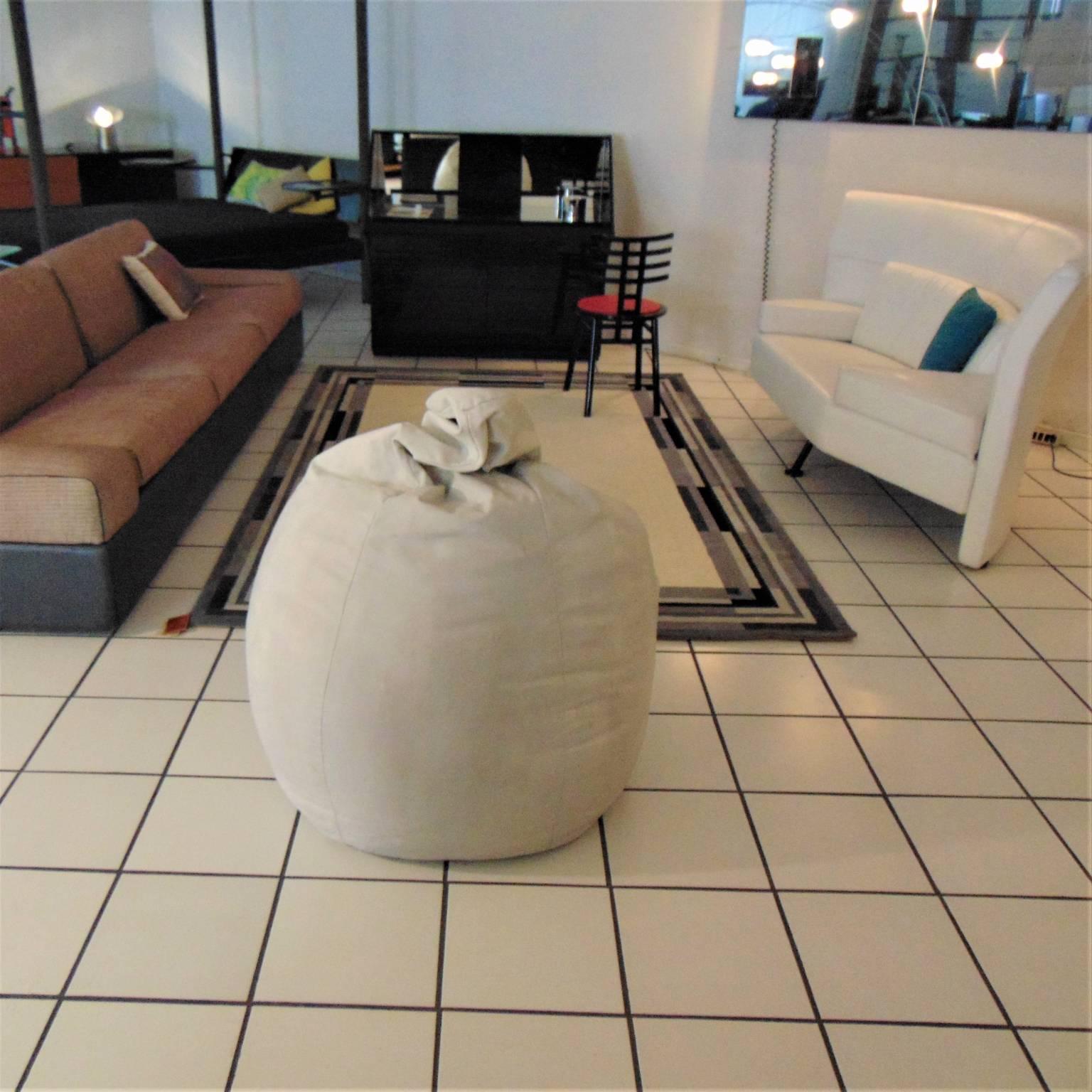 Late 20th Century 1968 Zanotta Sacco Easy Chair White Leather Gatti Paolini Teodoro Italy