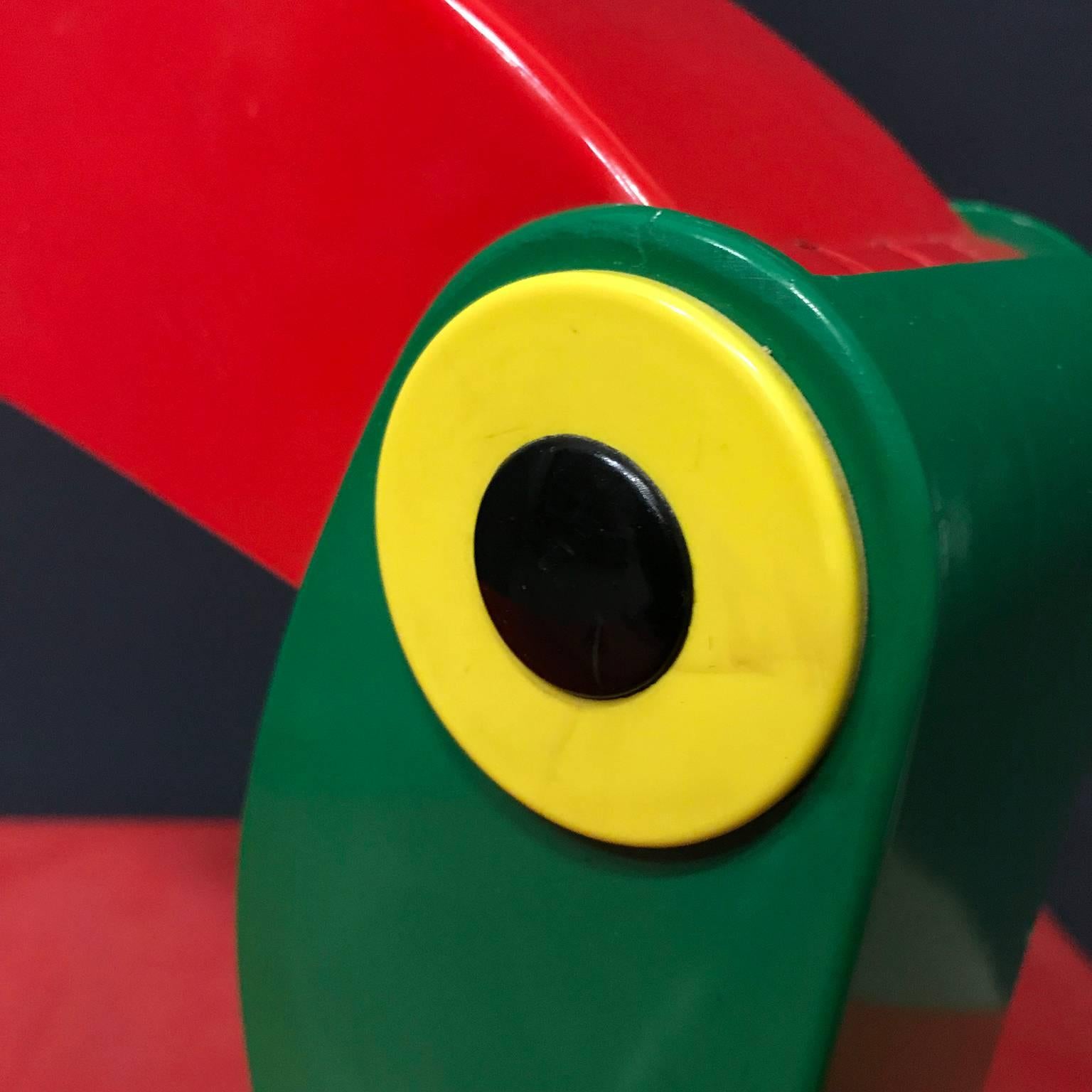 Mid-20th Century 1968, Green Red Beek, Rare Charming Toucan Table Lamp for OTF, Italy, Ferrari
