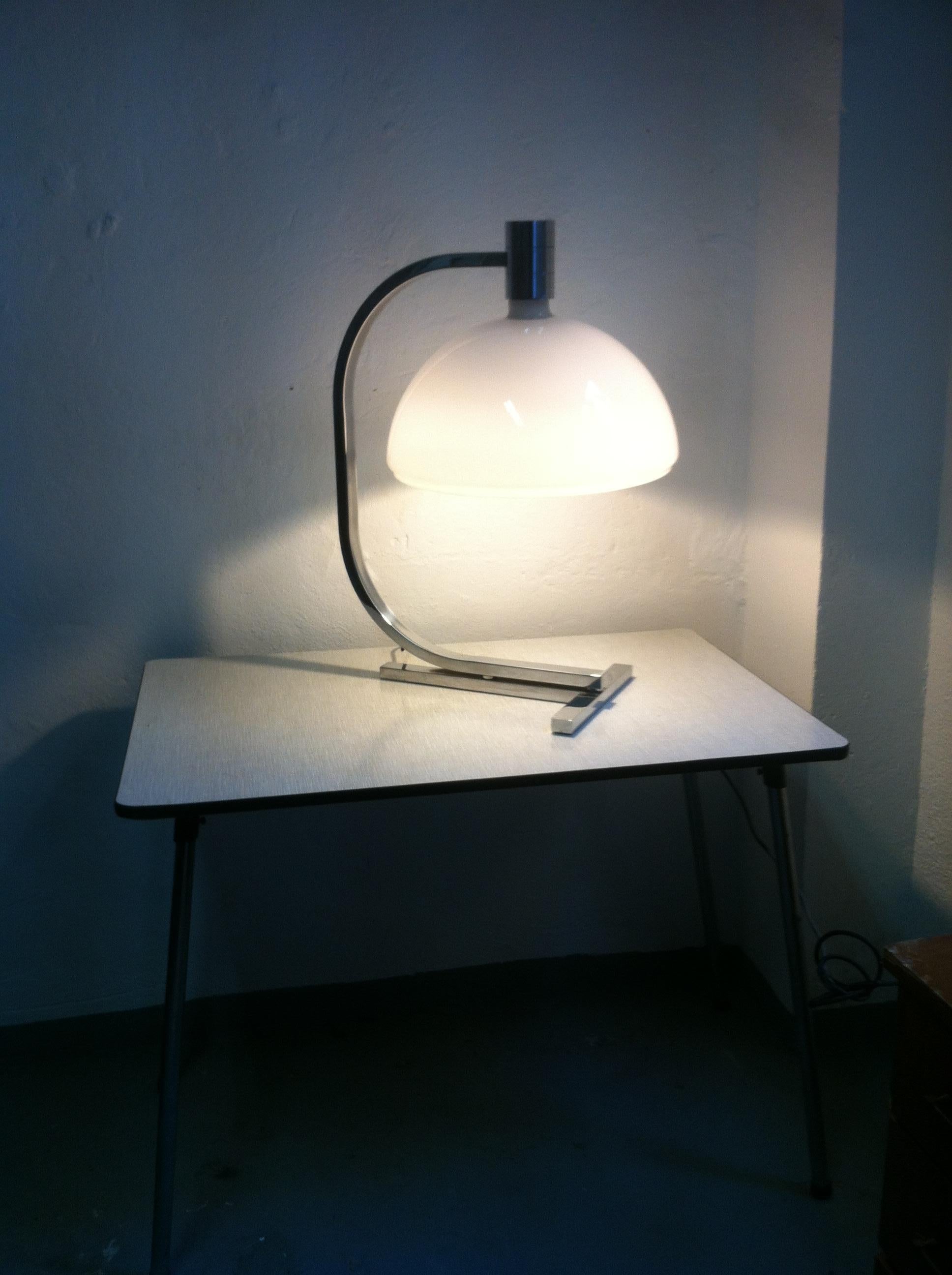 Opaline Glass Midcentury AM/AS Table Lamp by Helg, Piva, and Albini for Sirrah Large, 1969 For Sale