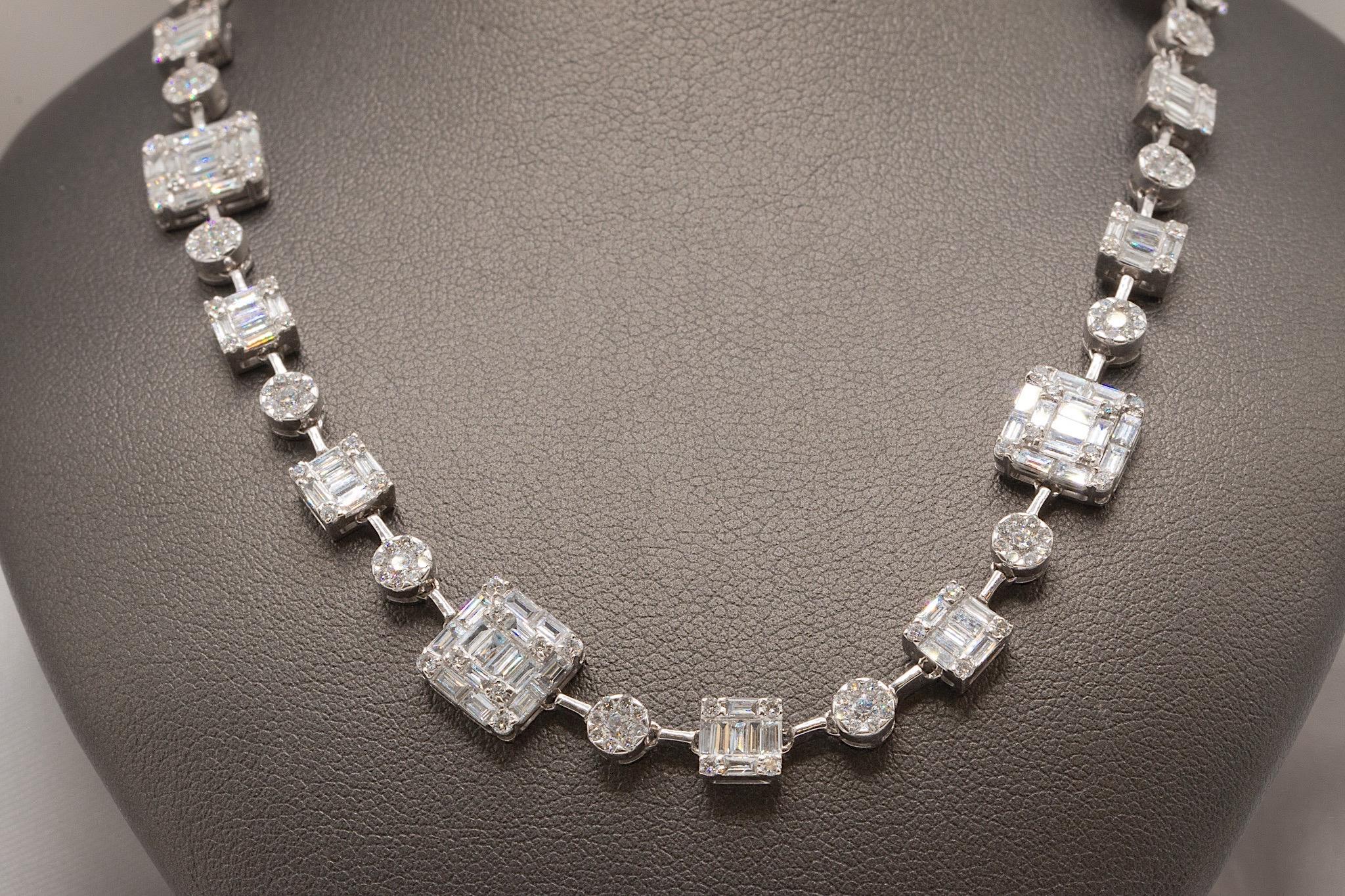 Collana con diamanti convertibili in oro bianco 18k da 19,69 carati in vendita 1