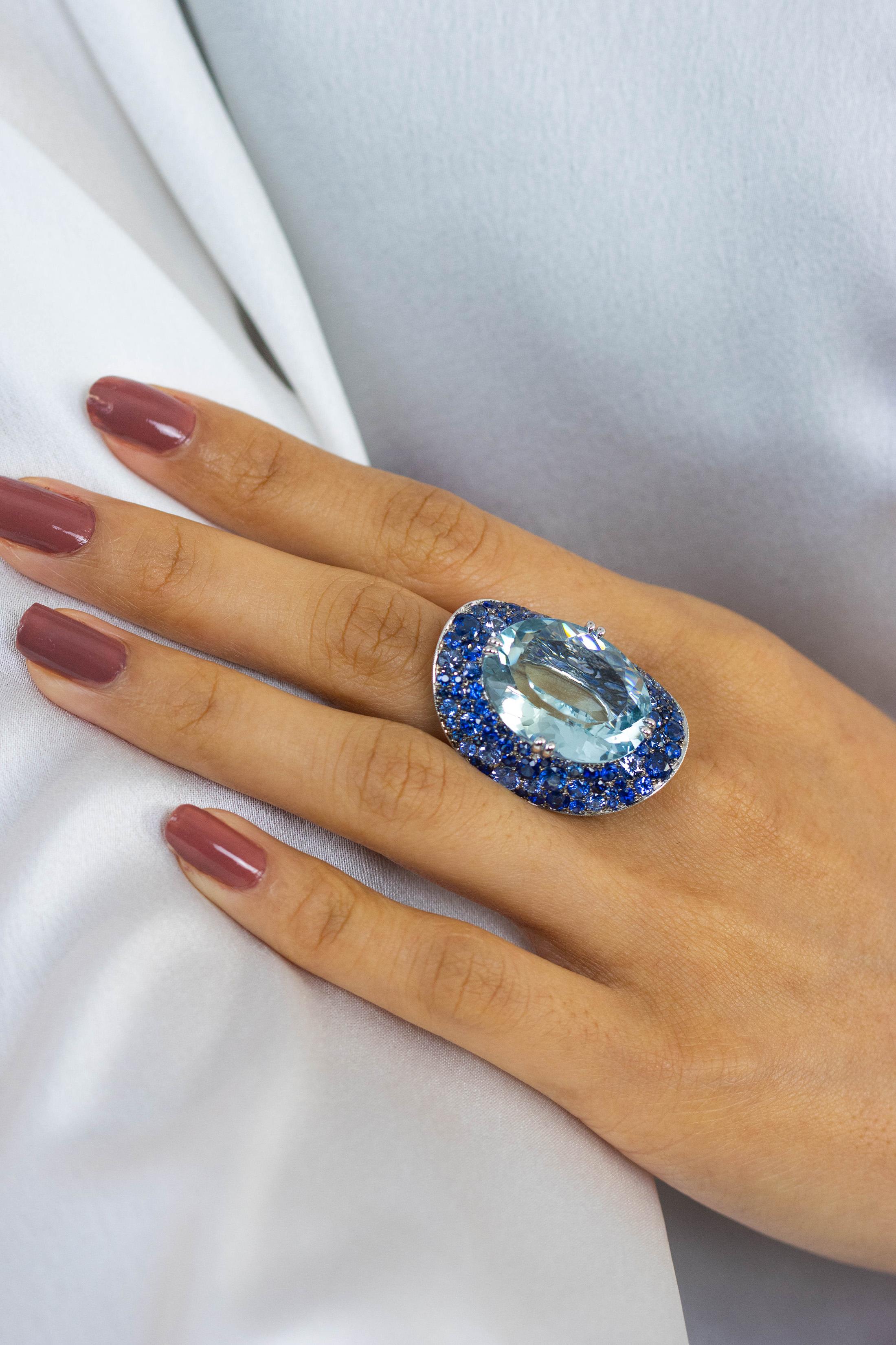 19.69 Carats Oval Cut Large Aquamarine with Sapphire and Diamond 'Bonnet' Ring For Sale 7