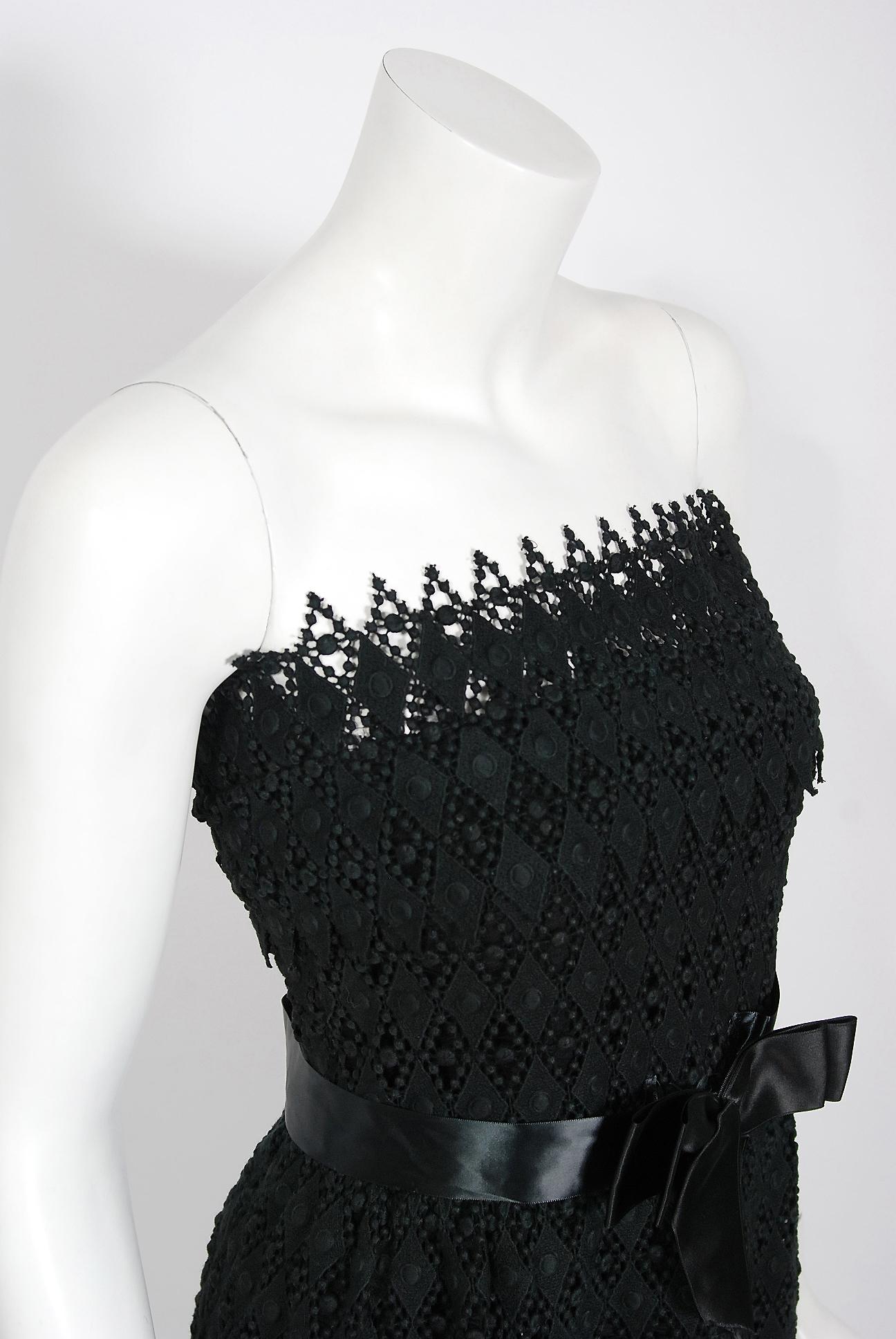 Vintage 1969 Christian Dior For Saks Black Lace & Silk Strapless Bow Mini Dress In Good Condition In Beverly Hills, CA