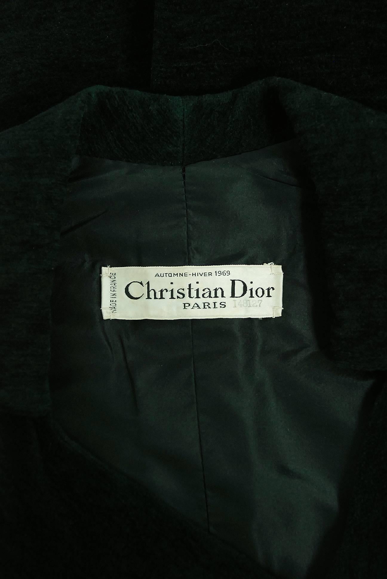 1969 Christian Dior Haute-Couture Dark Green Silk Corduroy Double-Breasted Coat  4