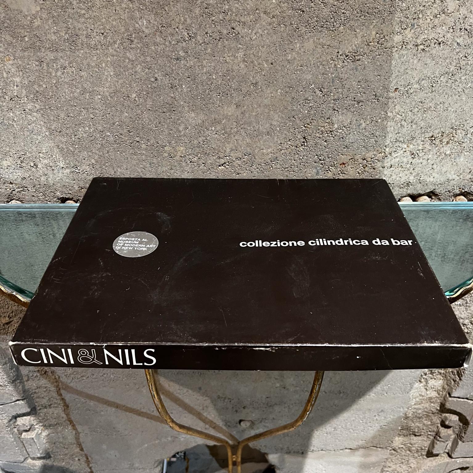 Cini & Nils ITALIA Studio OPI Milano Juego de utensilios para el bar
Diseño arquitectónico de colección MoMA Nueva York 1969 
Herramientas de Barra OPI Milano Studio
Juego de utensilios de bar de seis piezas de acero inoxidable Cylinder Collection