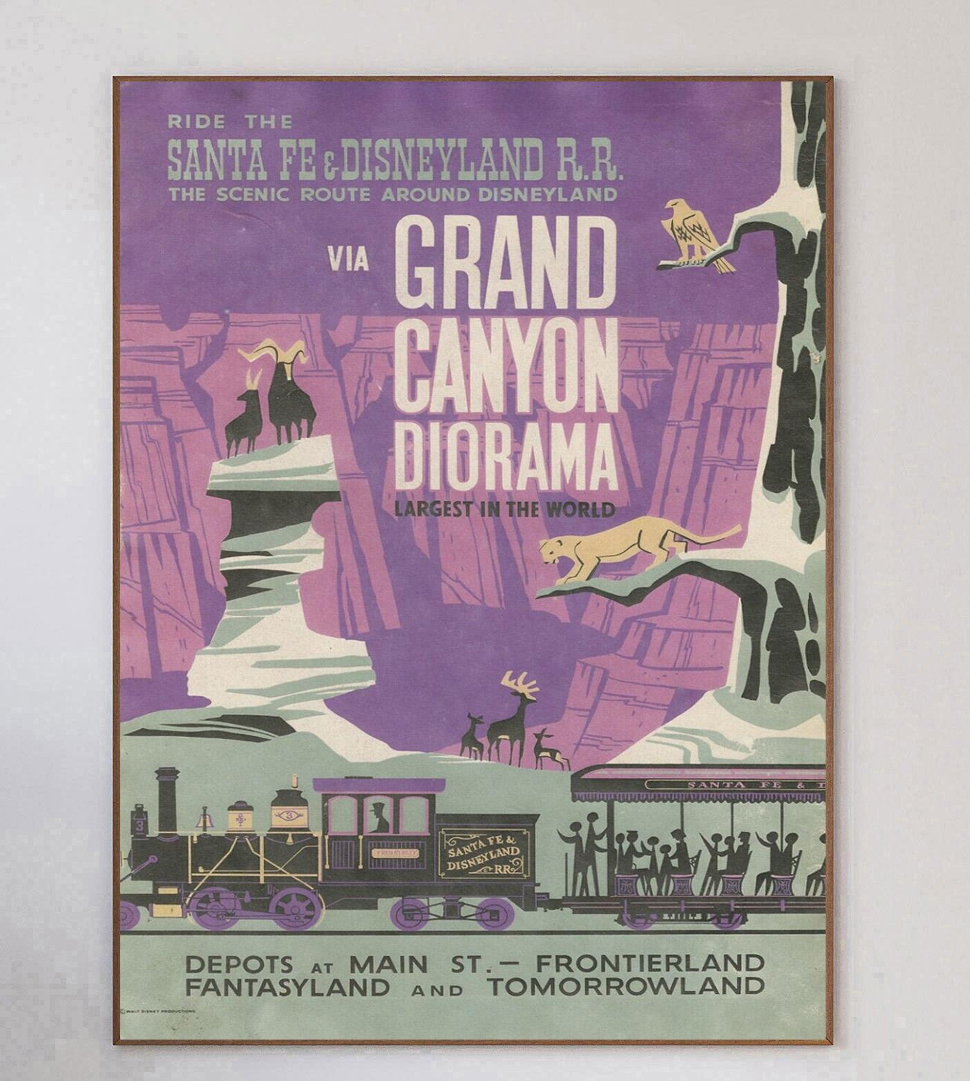 Beeindruckendes und äußerst seltenes Plakat aus dem Jahr 1969, das für die Grand Canyon Diorama-Attraktion im Disneyland auf der Santa Fe and Disneyland Railroad wirbt. Das 1955 in Anaheim, Kalifornien, eröffnete und von Walt Disney selbst geleitete